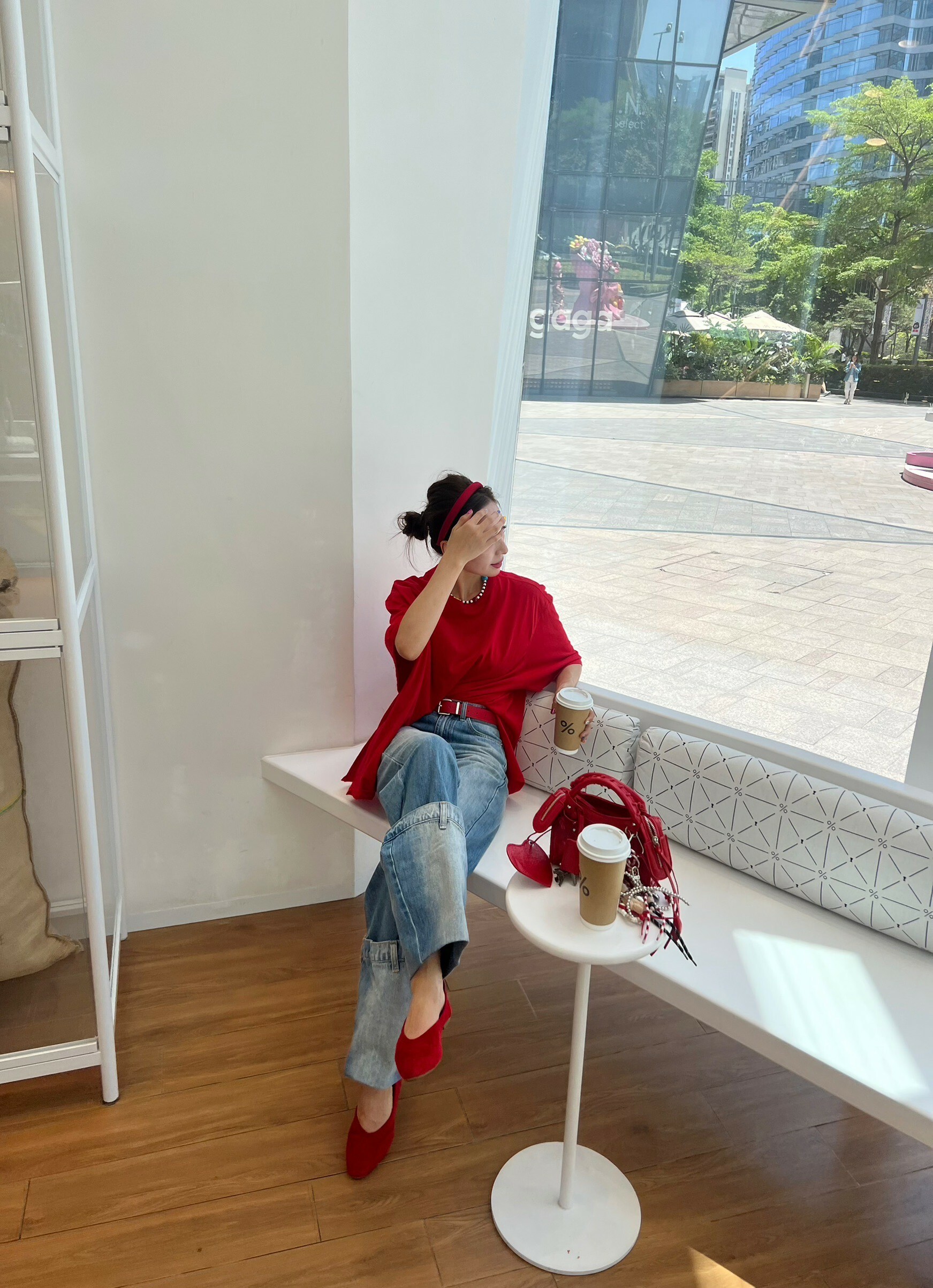 設計款翻褲管直筒牛仔褲