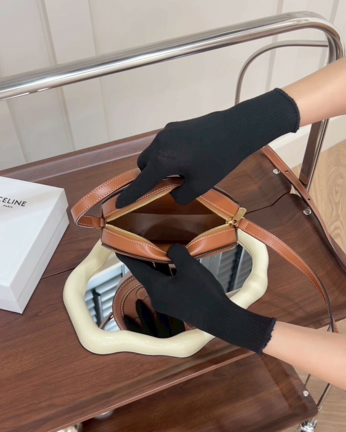 CELINE｜小月餅 焦糖色