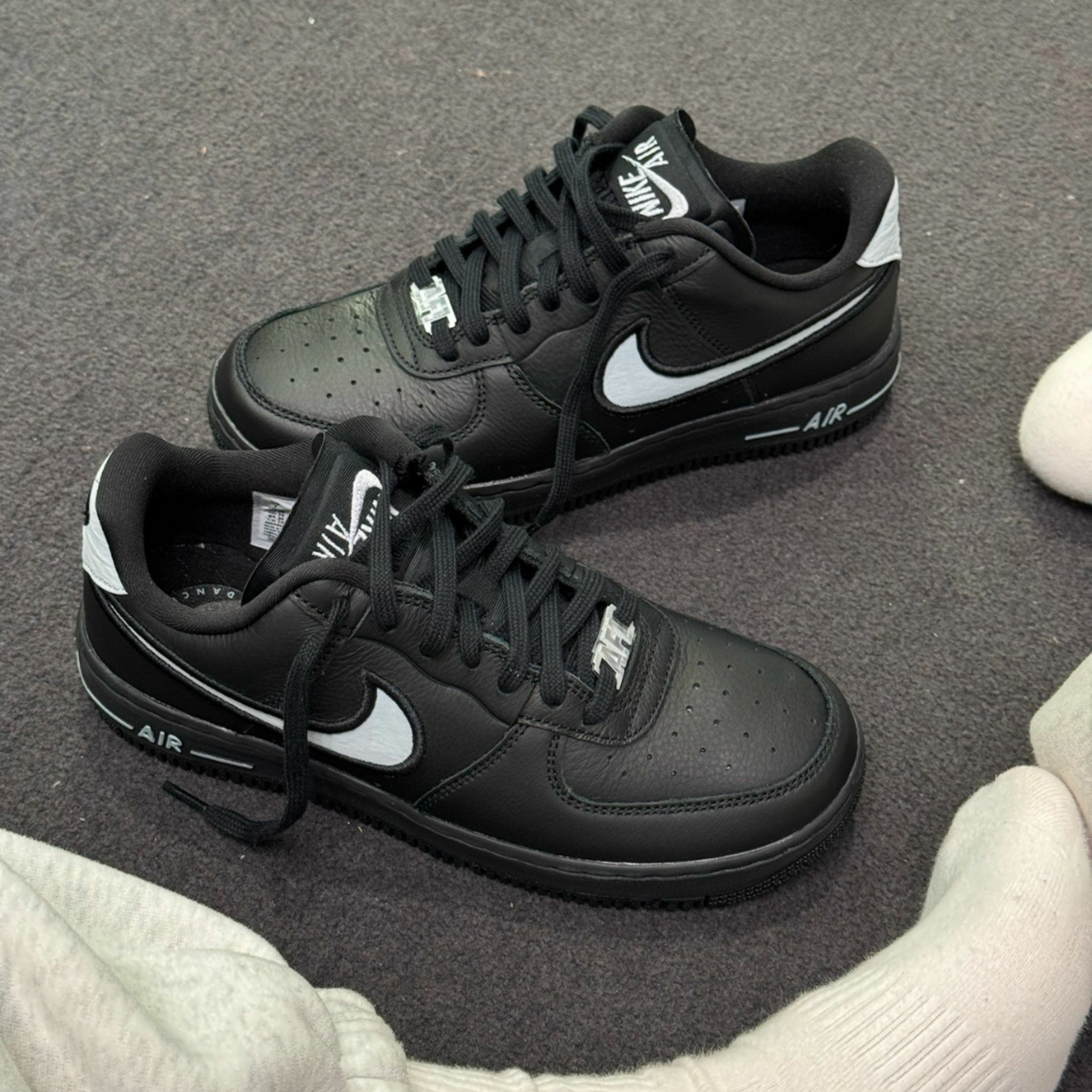 NICEDAY 現貨 Nike Air Force 1 Dance 白色 白銀 黑銀 黑色 浮雕 女鞋 FJ7409-101