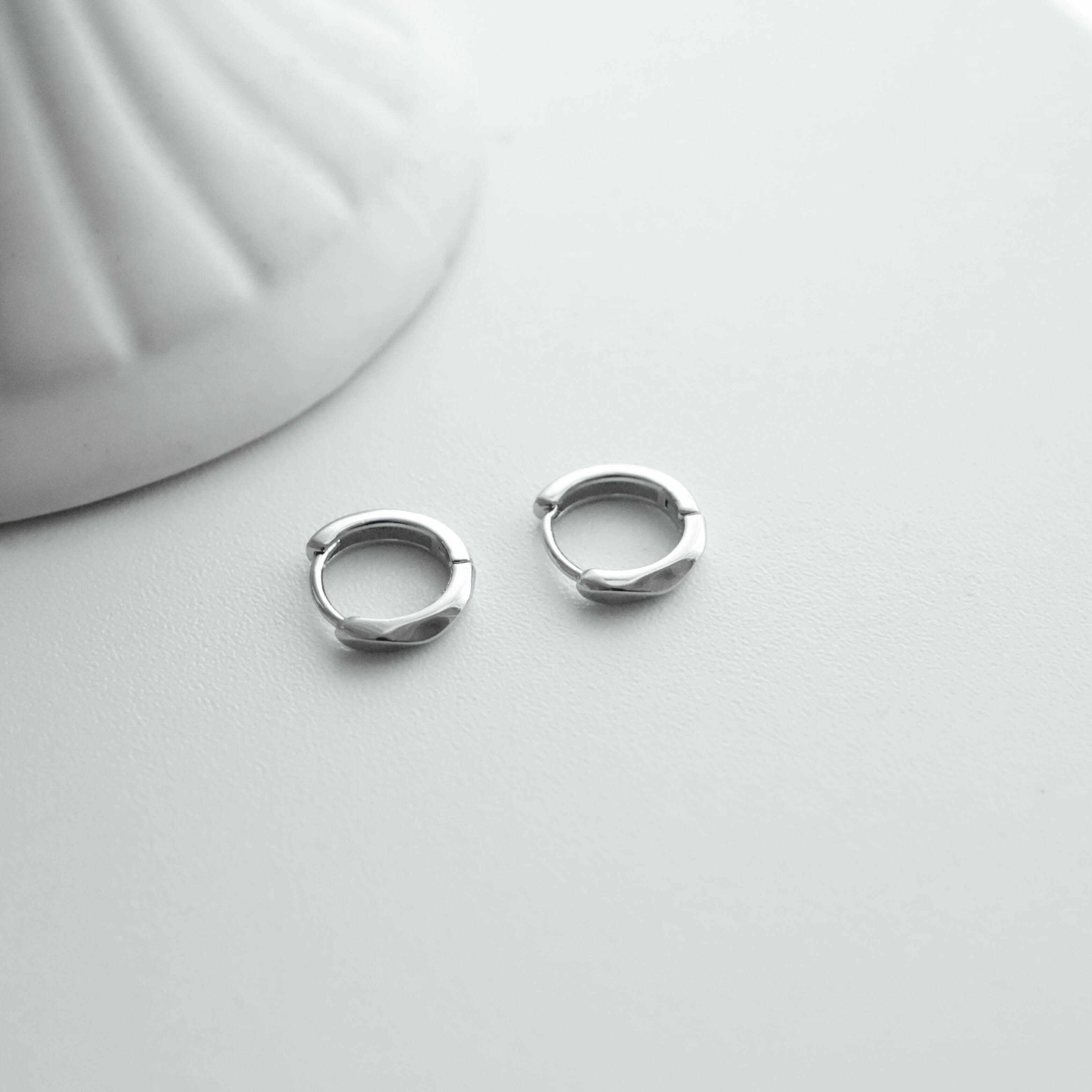 925純銀不規則面耳圈