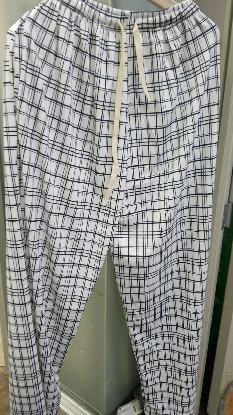 Cd5946**