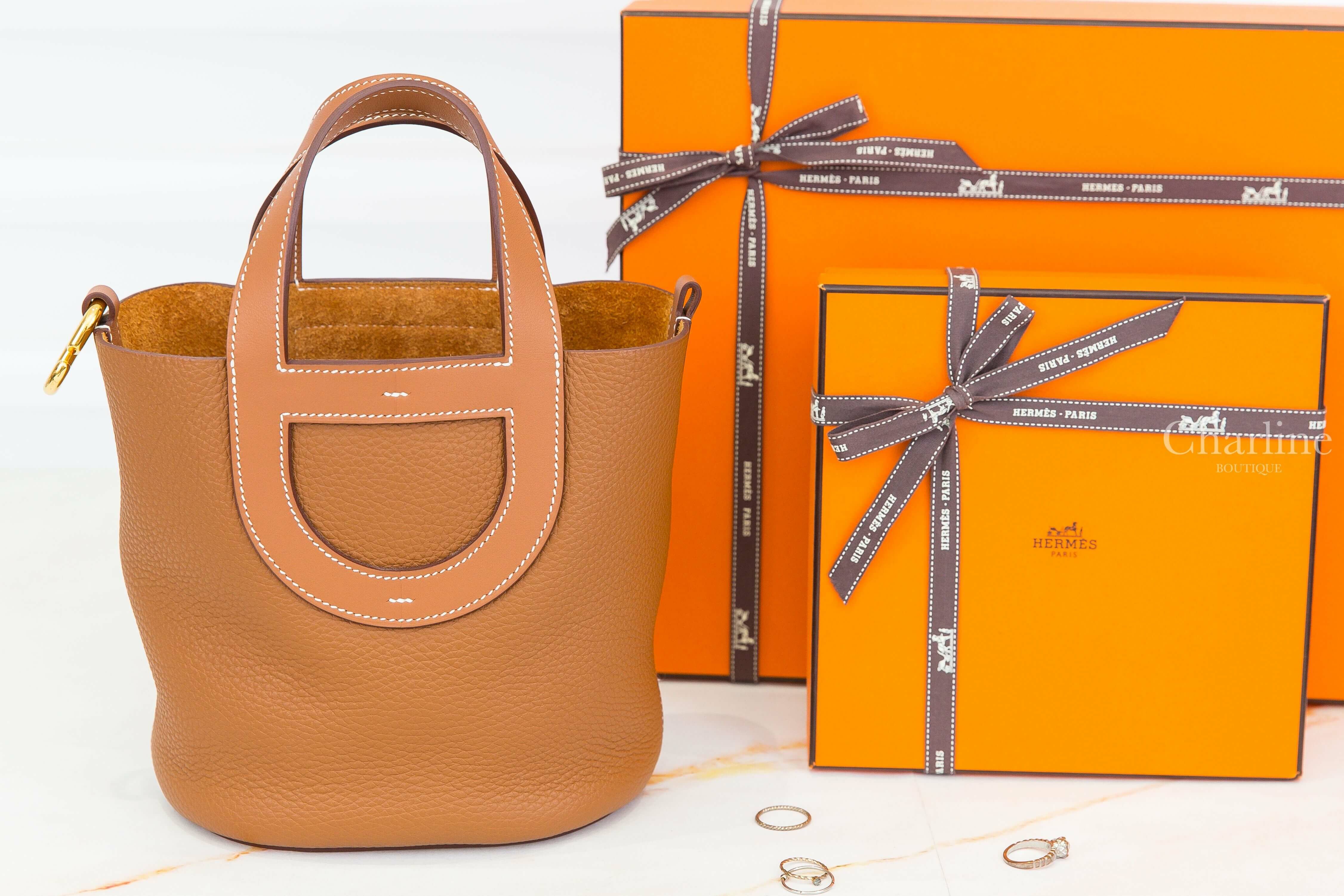 Hermès In The Loop 18cm 37 Gold Taurillon Clemence 焦糖色金釦小型提把水桶包-Charline Boutique 精品代購