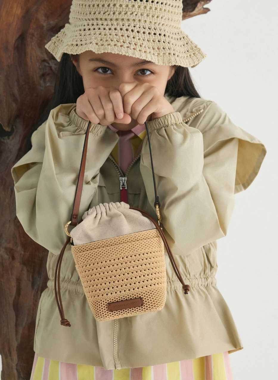 <小朋友也可以背👶🏻> Charles ＆ Keith 小CK 編織包 棕色 水桶包 CK11-10782618