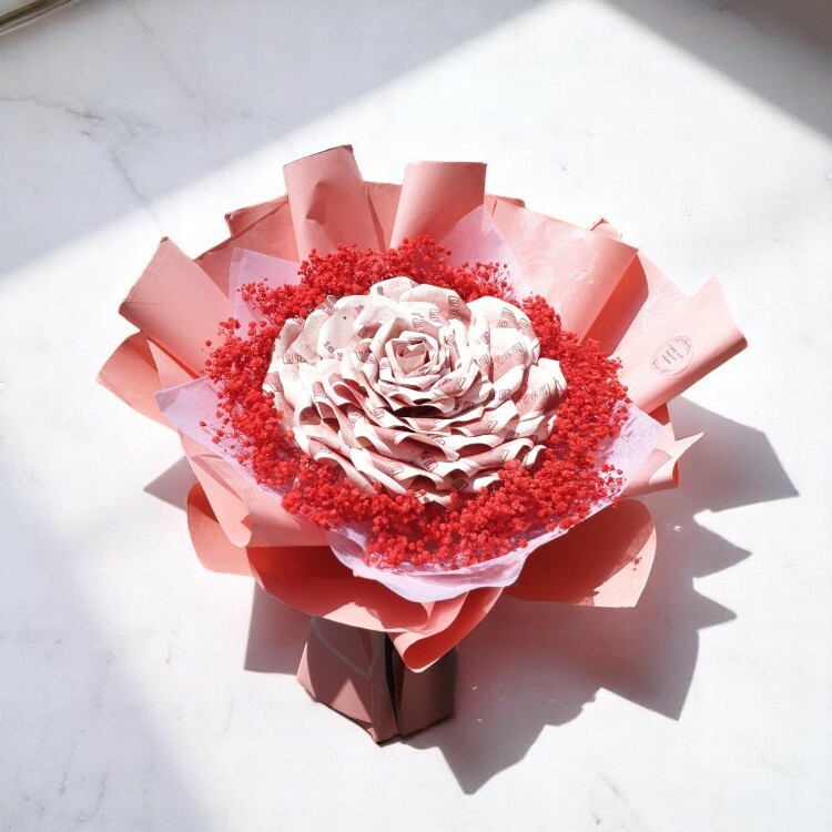 36張100元百元鈔票花束,36 100-yuan banknote bouquet