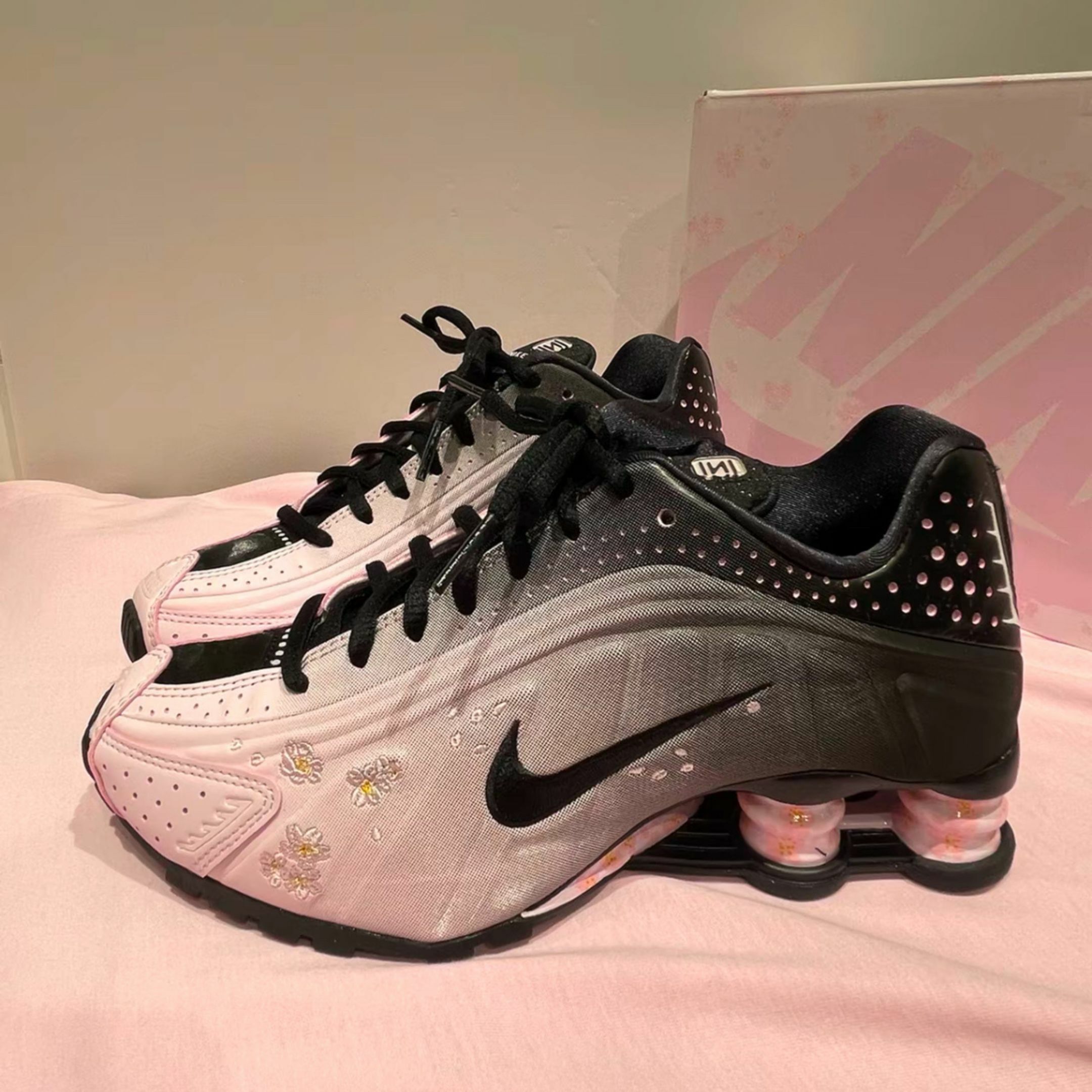 NICEDAY 代購Nike Shox R4 Sakura 櫻花粉日本粉紅女鞋IB8872-600