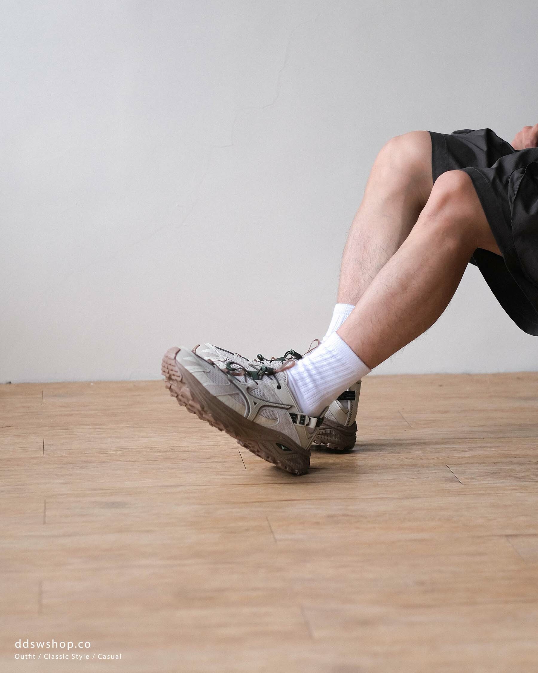 "代購" Mizuno Racer Trail SE 淺褐色 送防水袋