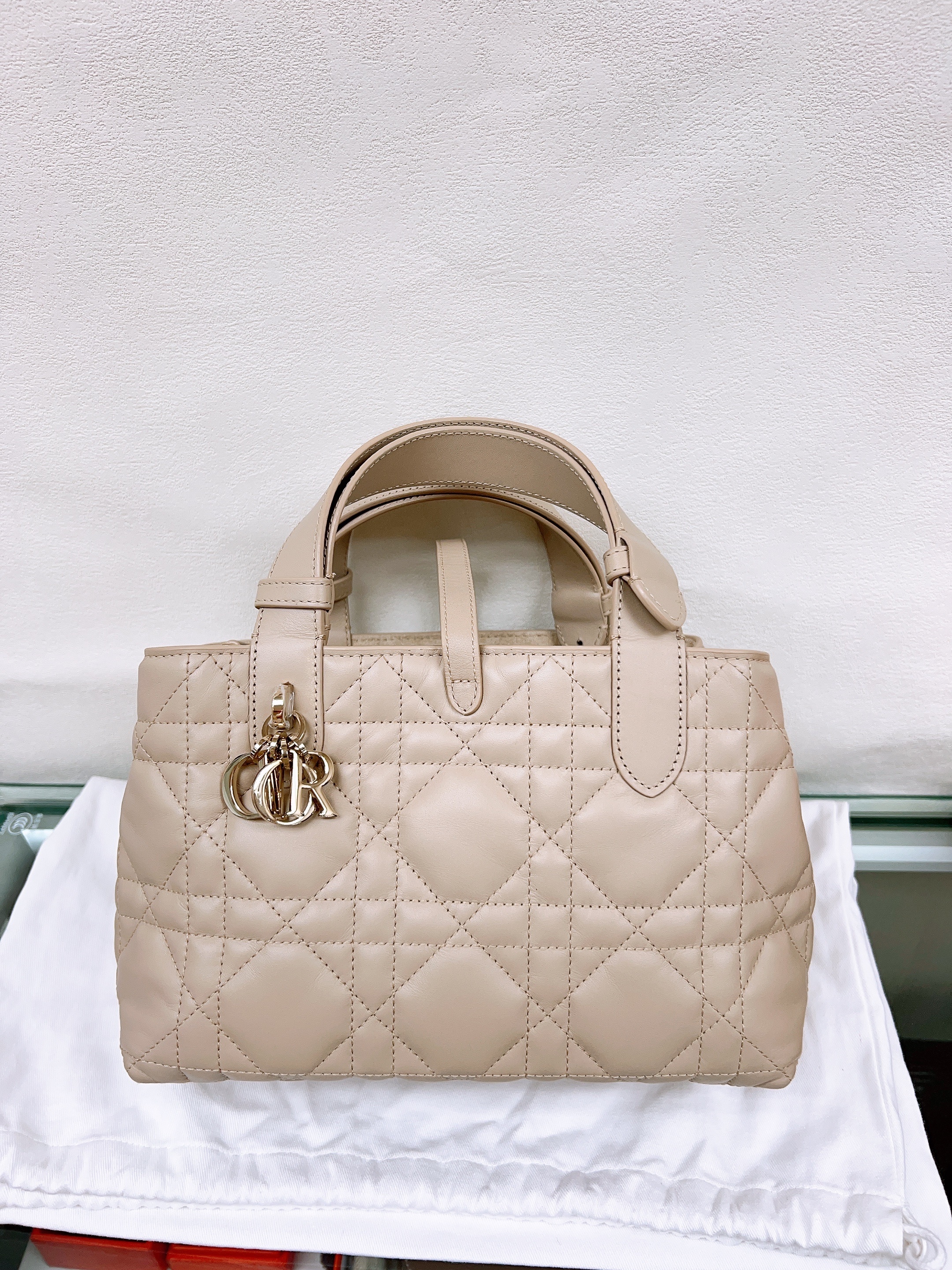 Dior toujours tote small beige