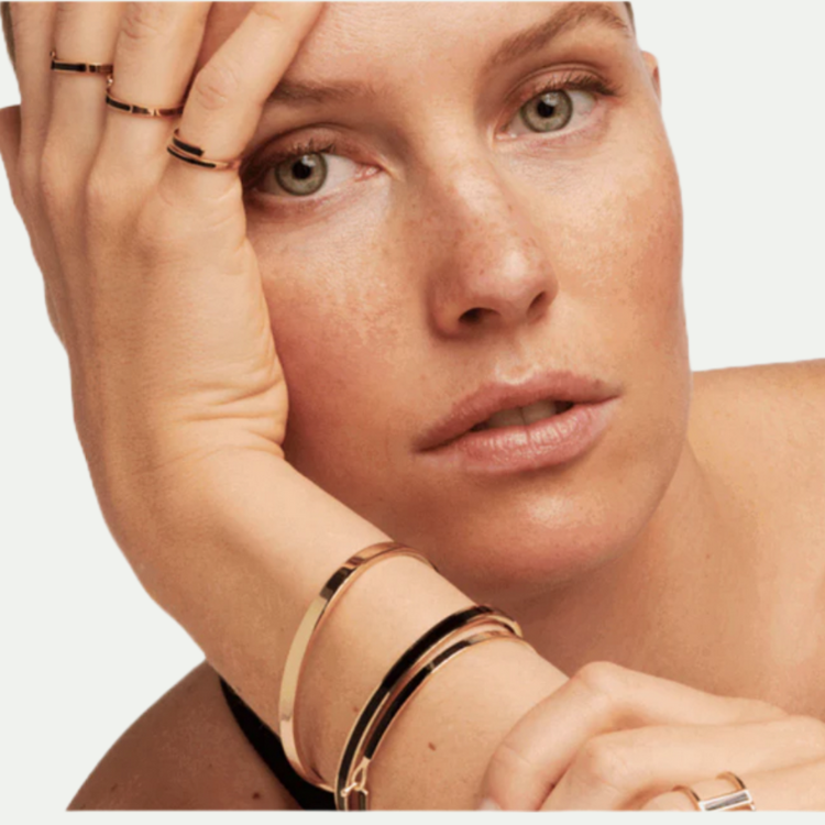 BANGLE 經典純色琺瑯C型手環