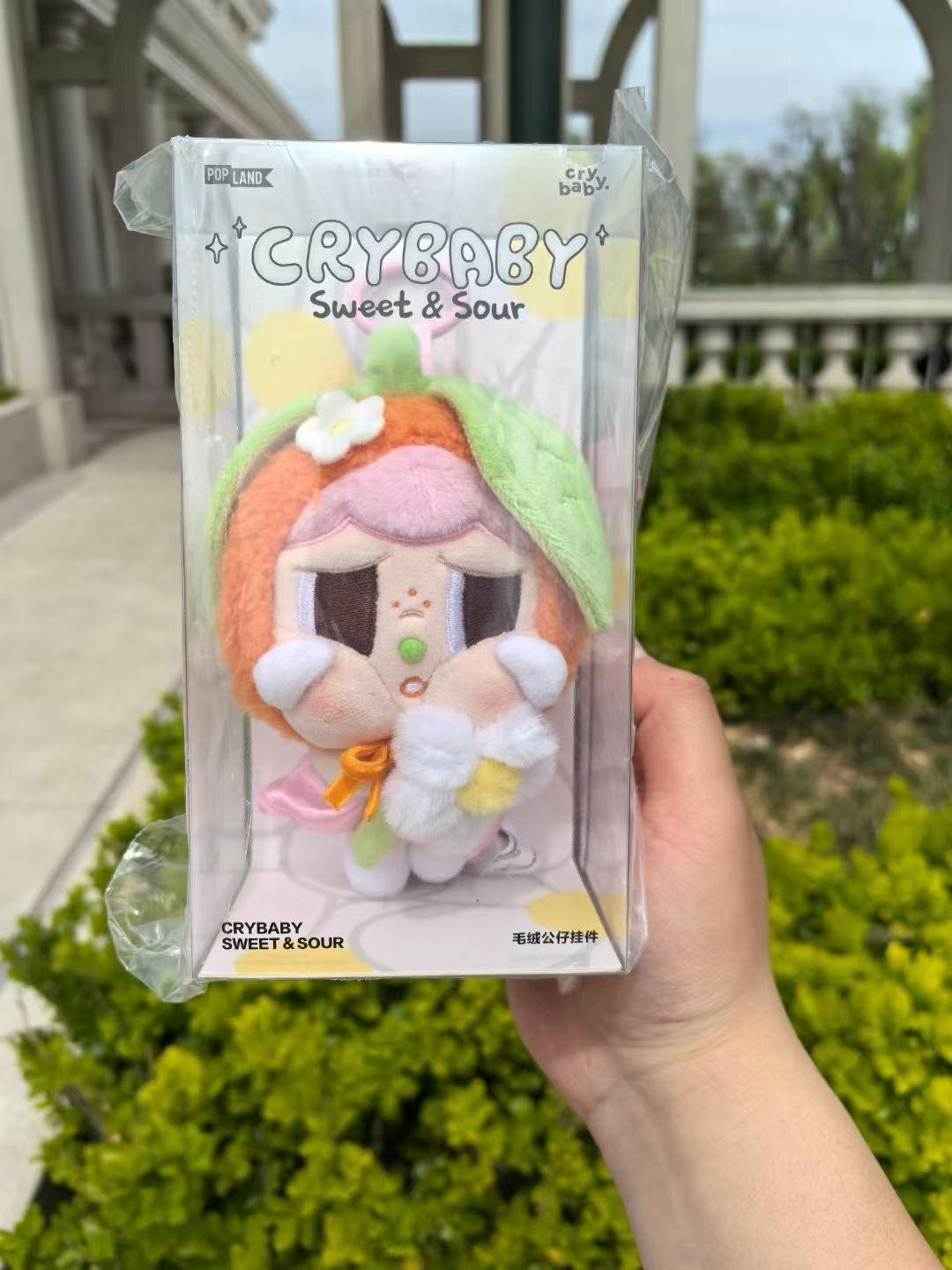 POPMART 樂園 crybaby 掛飾