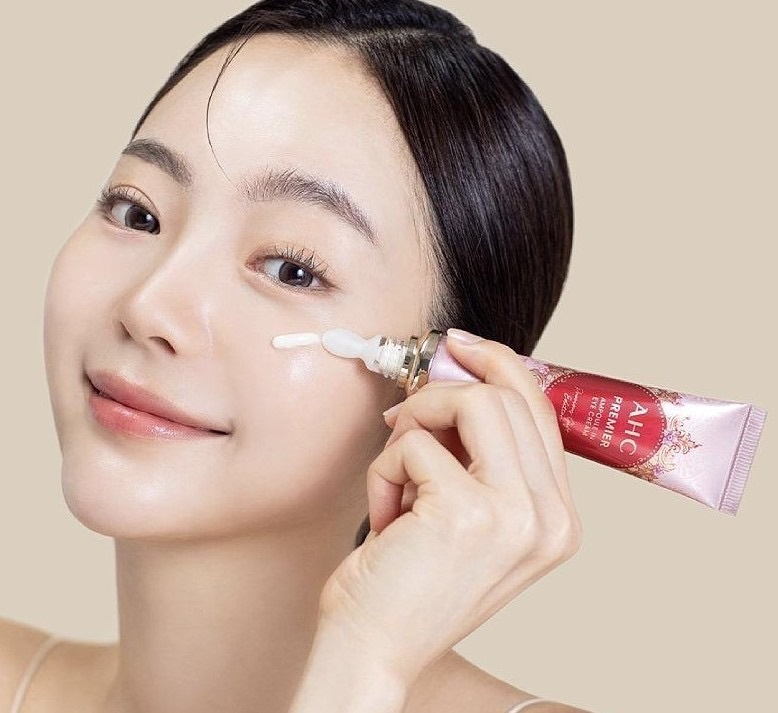 AHC奇蹟膠原抗紋緊緻全臉眼霜 限定禮盒40ml*4入