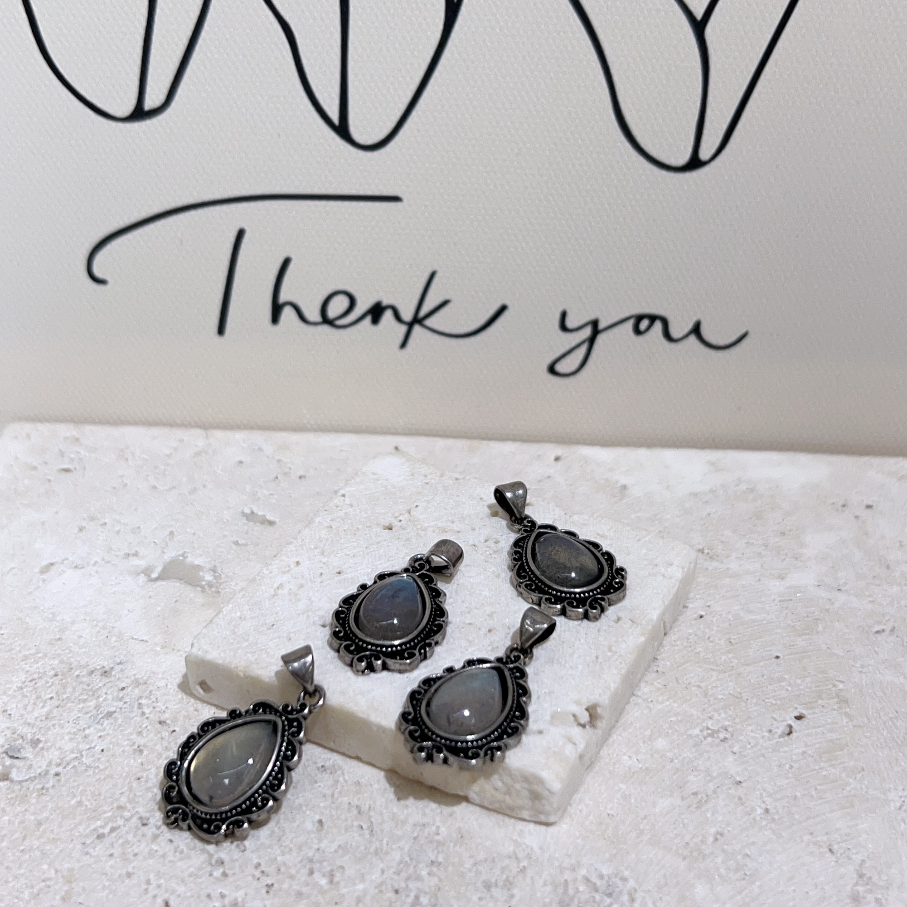 彩拉長水滴吊墜