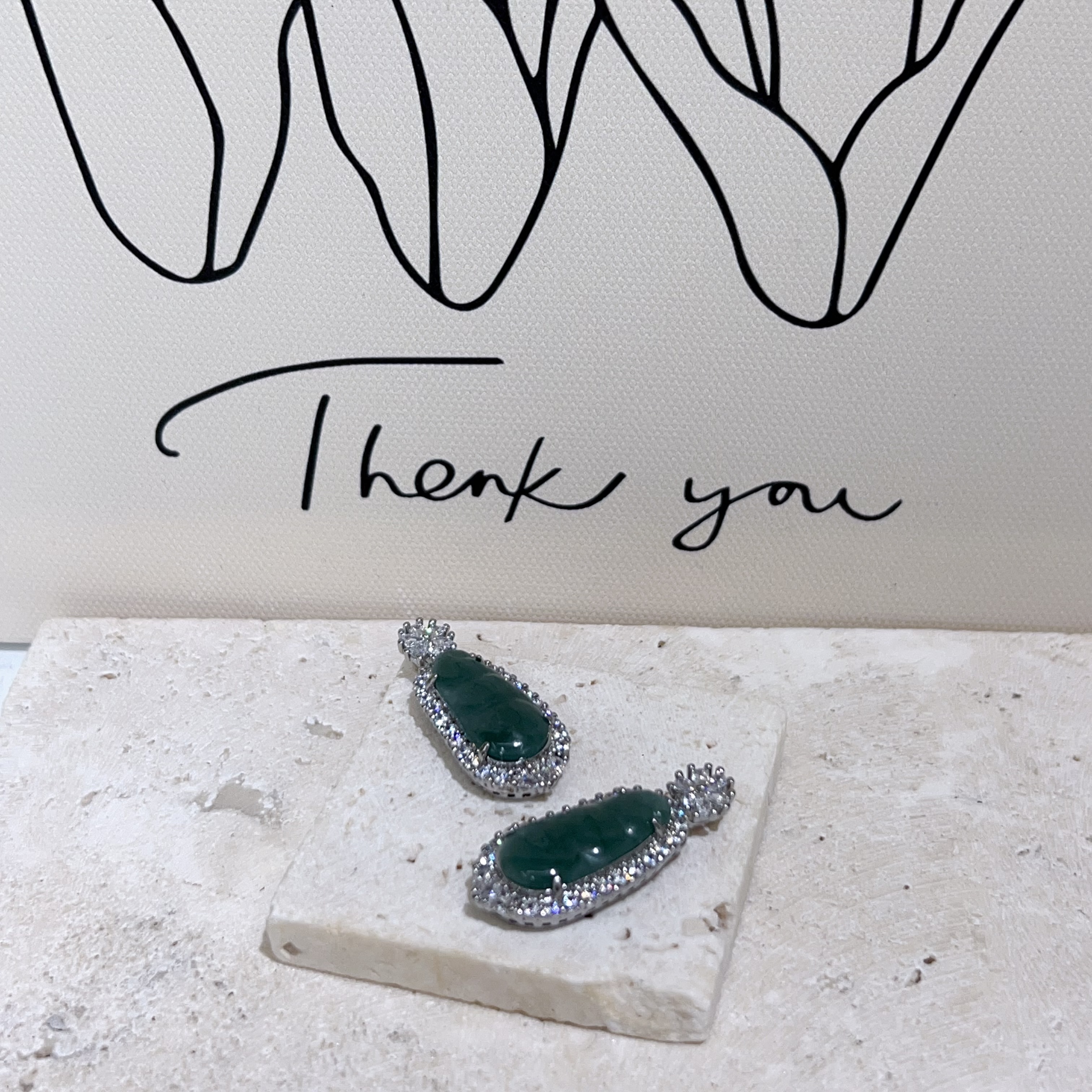 翡翠小豆子閃閃銀色吊墜