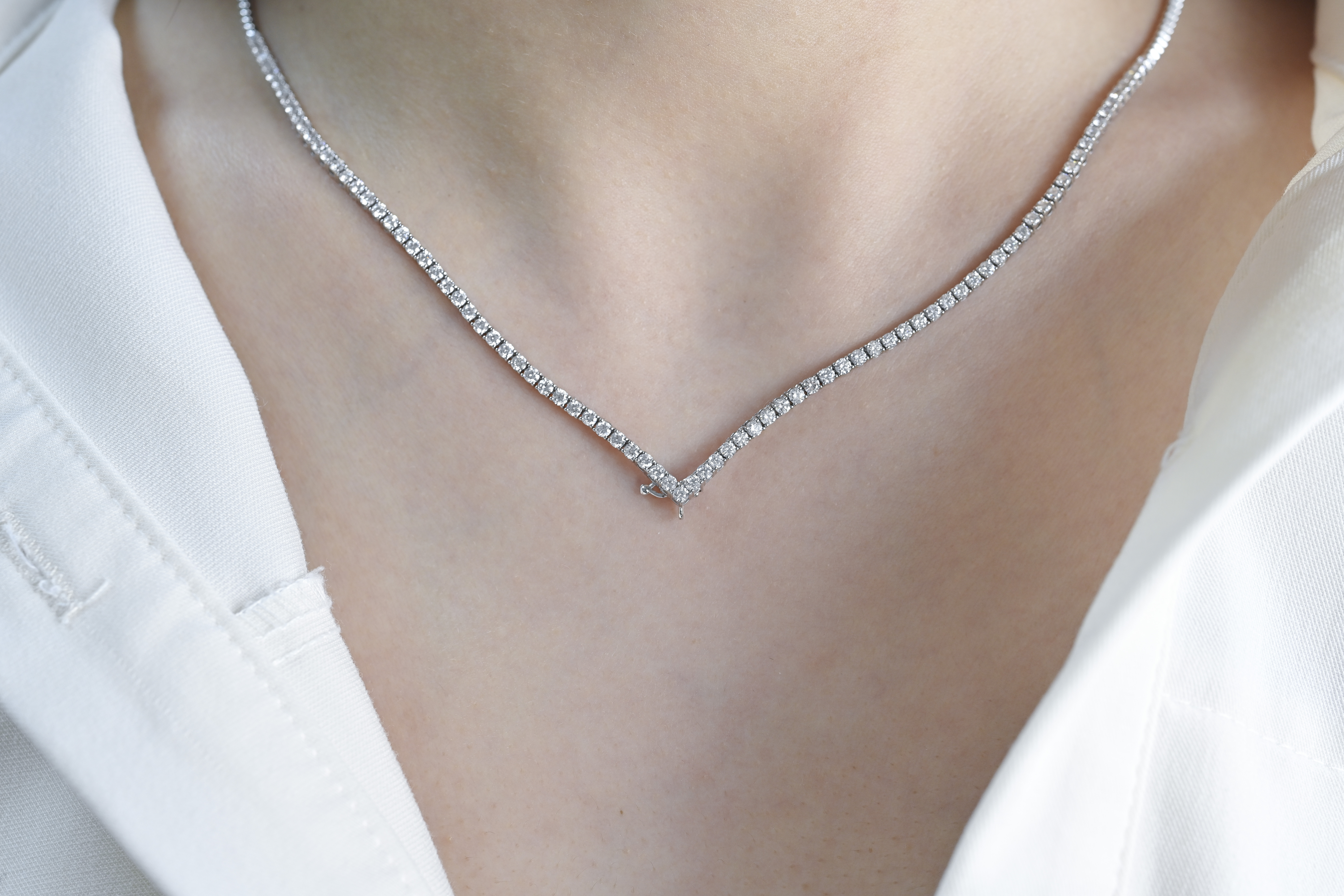 18K 2.97ct Diamond Necklace