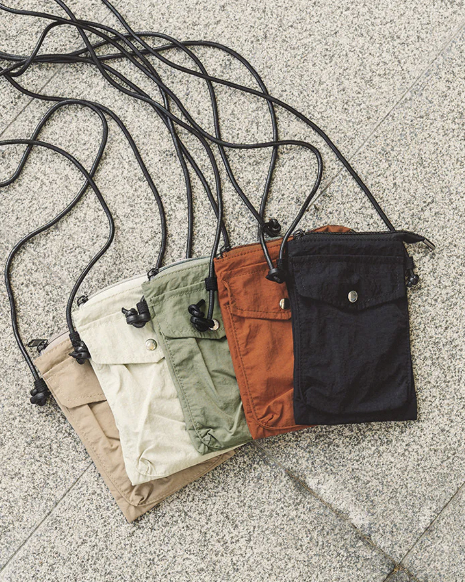 超輕量防潑水尼龍側背小包五色商品照