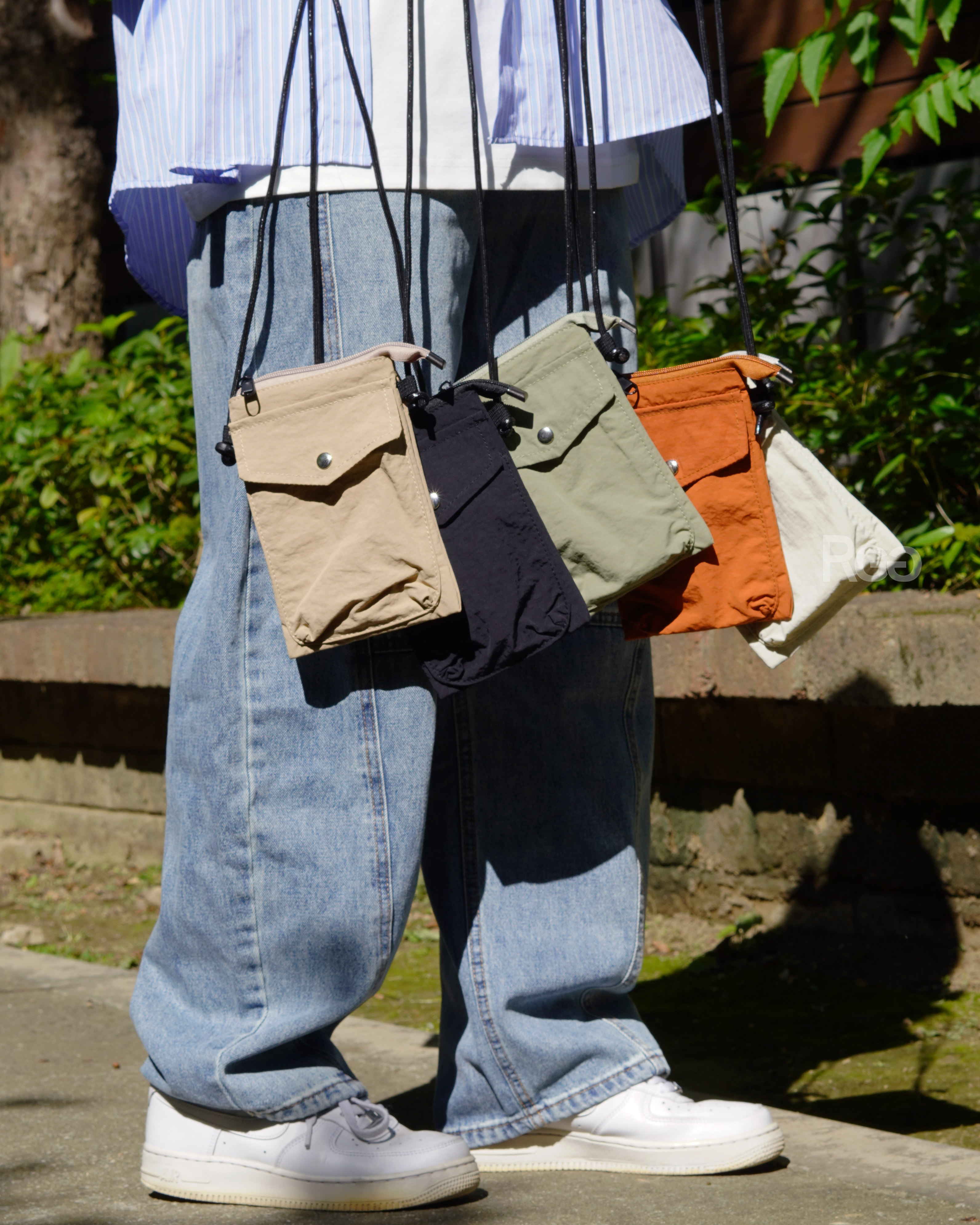 超輕量防潑水尼龍側背小包五色照