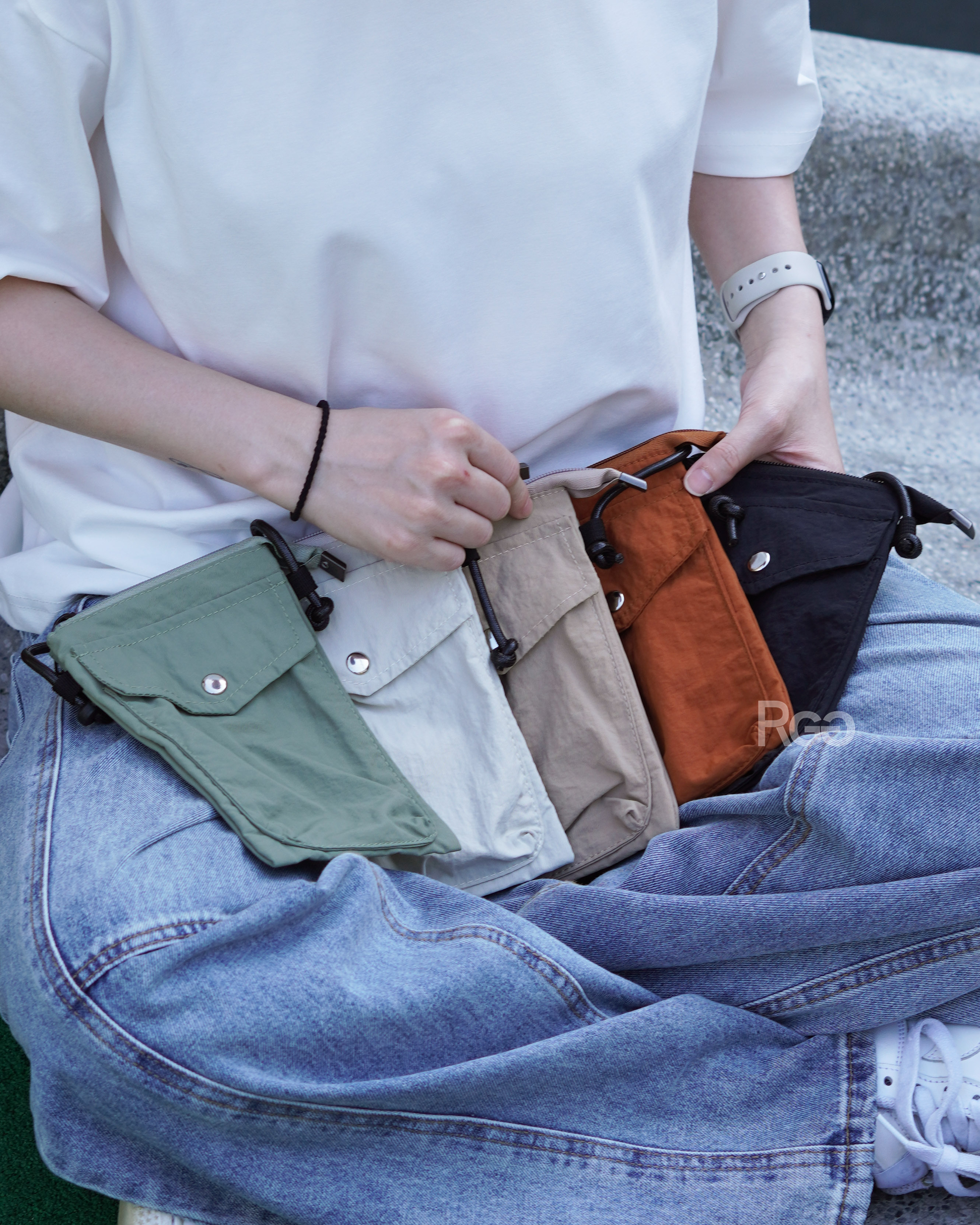 超輕量防潑水尼龍側背小包五色細節照