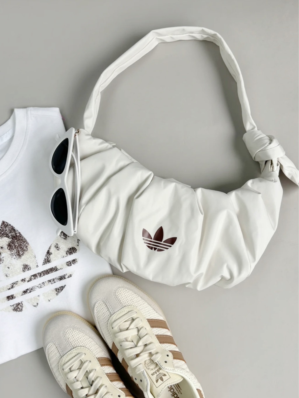 ADIDAS 愛迪達 皺摺牛角雲朵包 KA9267