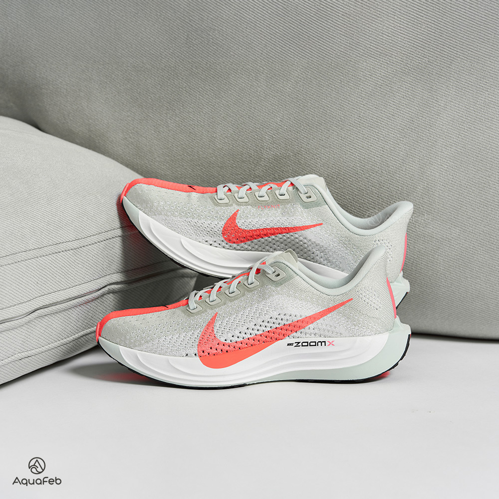 Nike Wmns Pegasus Plus 女 灰粉 緩衝 回彈 小飛馬 運動 休閒 慢跑鞋  FQ7261-001
