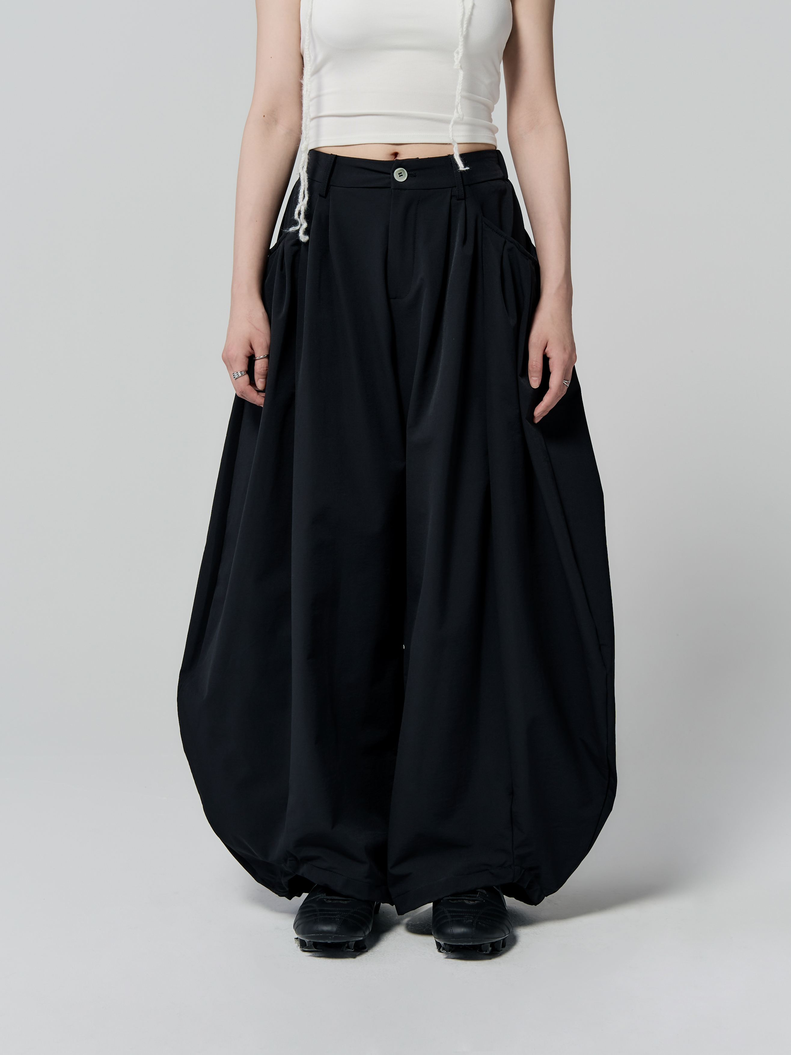 口袋壓摺氣球褲-黑