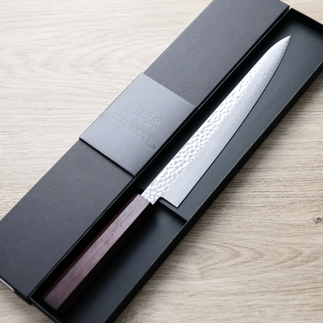 佐海 筋引 240mm VG10鋼 鎚目大馬士革 紅柄