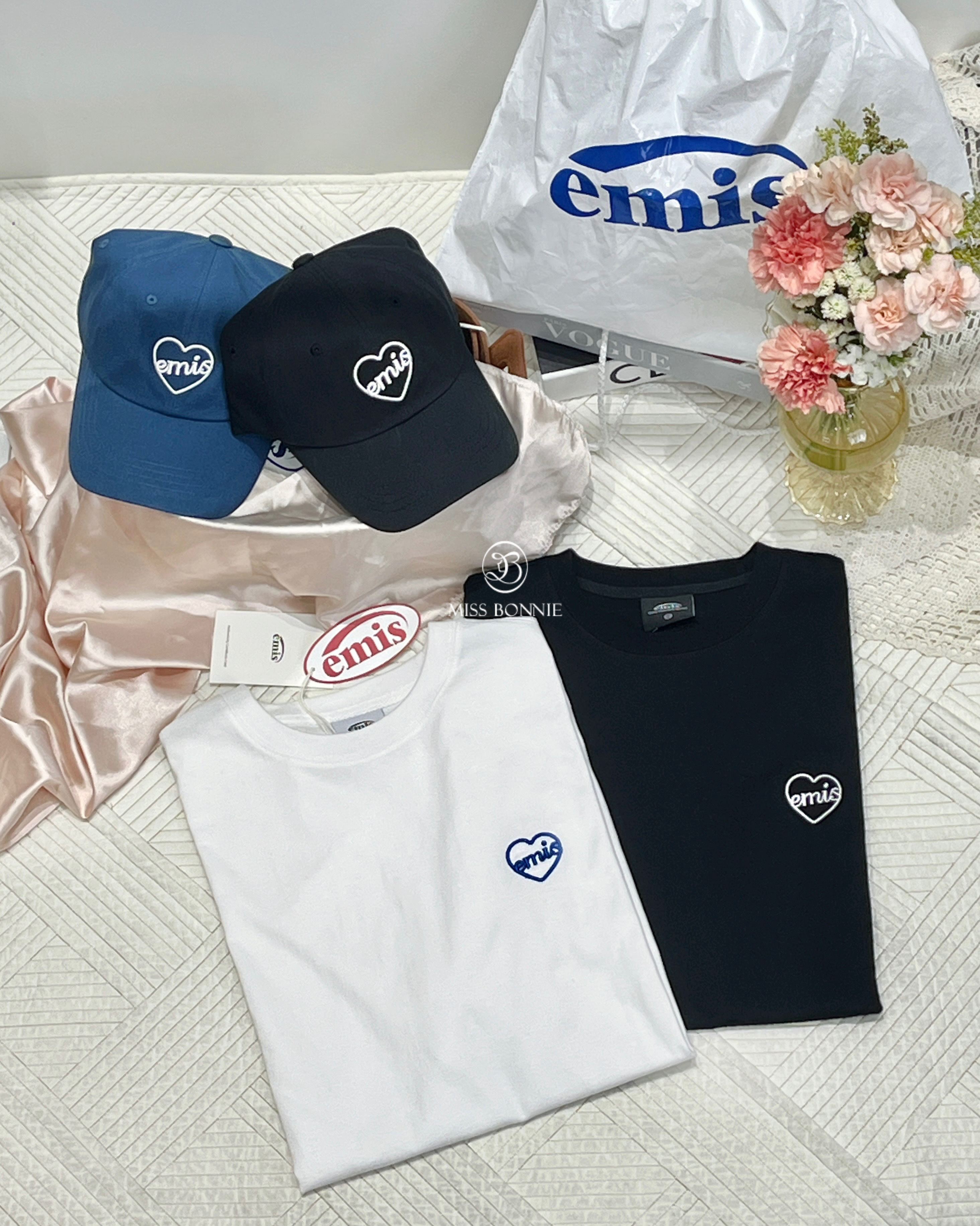Emis鏤空愛心標Logo短袖T(共4色)