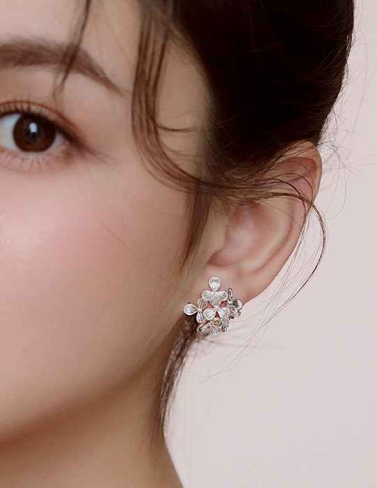 質感浪漫花束。夾式耳環