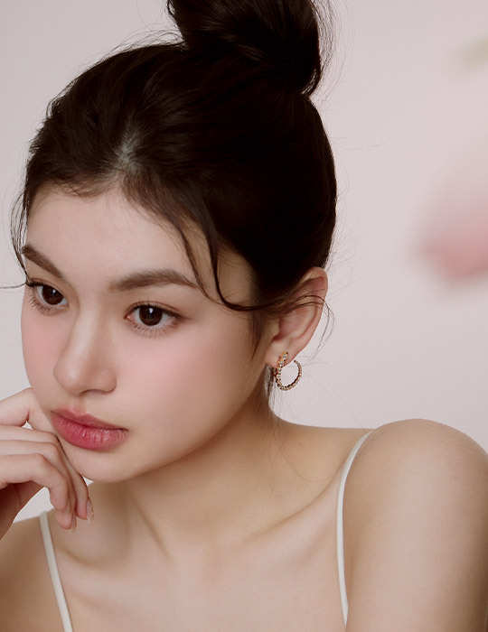 法式鑲嵌圓弧。夾式耳環