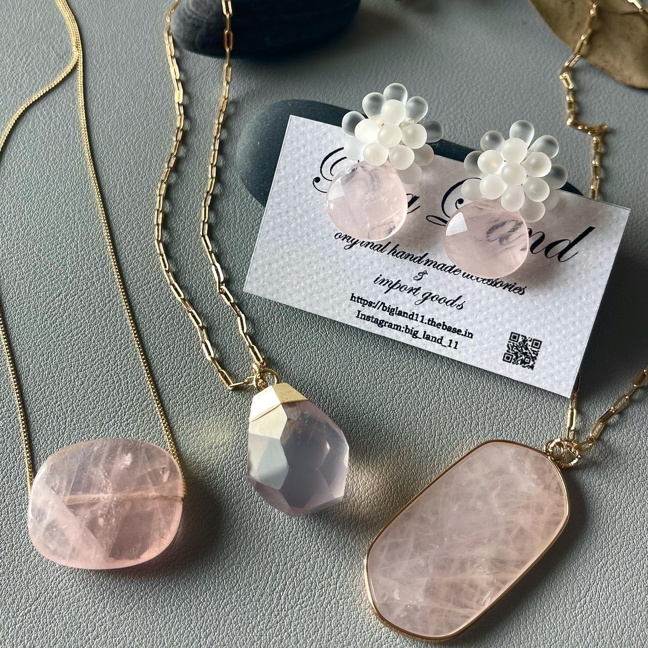 [Big Land] 人氣商品 | 捷克玻璃x玫瑰石英耳夾 | NO.215