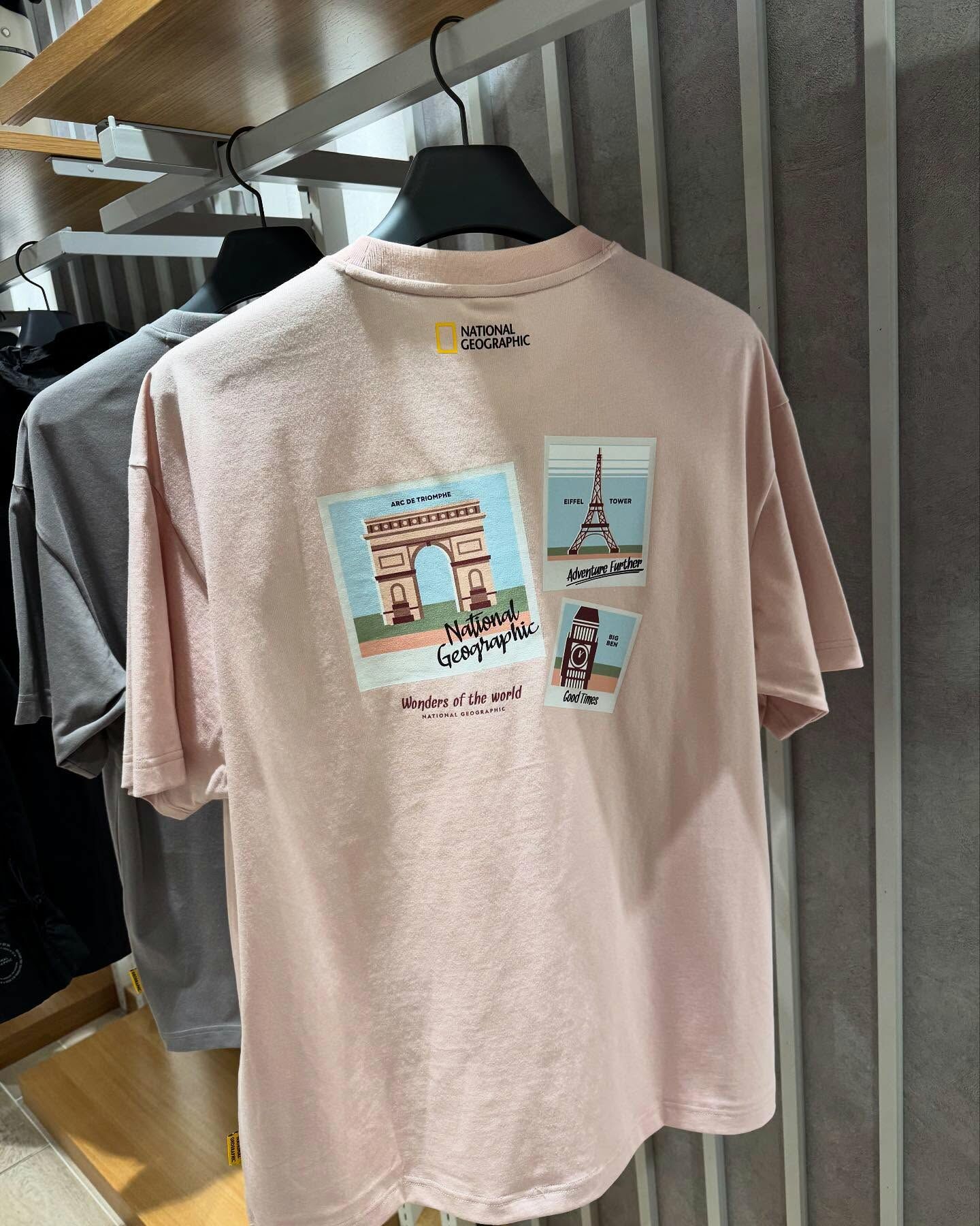 【代購】NATIONAL GEOGRAPHIC 國家地理 男女 OVIS 微寬鬆 漫遊歐洲 短袖 短T N252UTS110