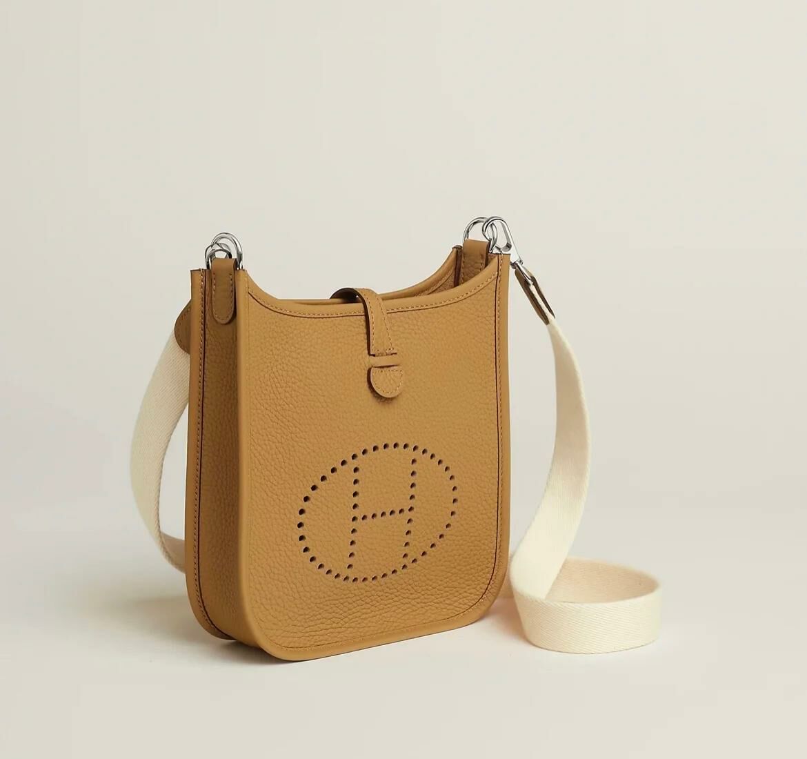 Evelyne mini 4B biscuit/ i2 nata ck tc W (二代:肩帶長85cm)