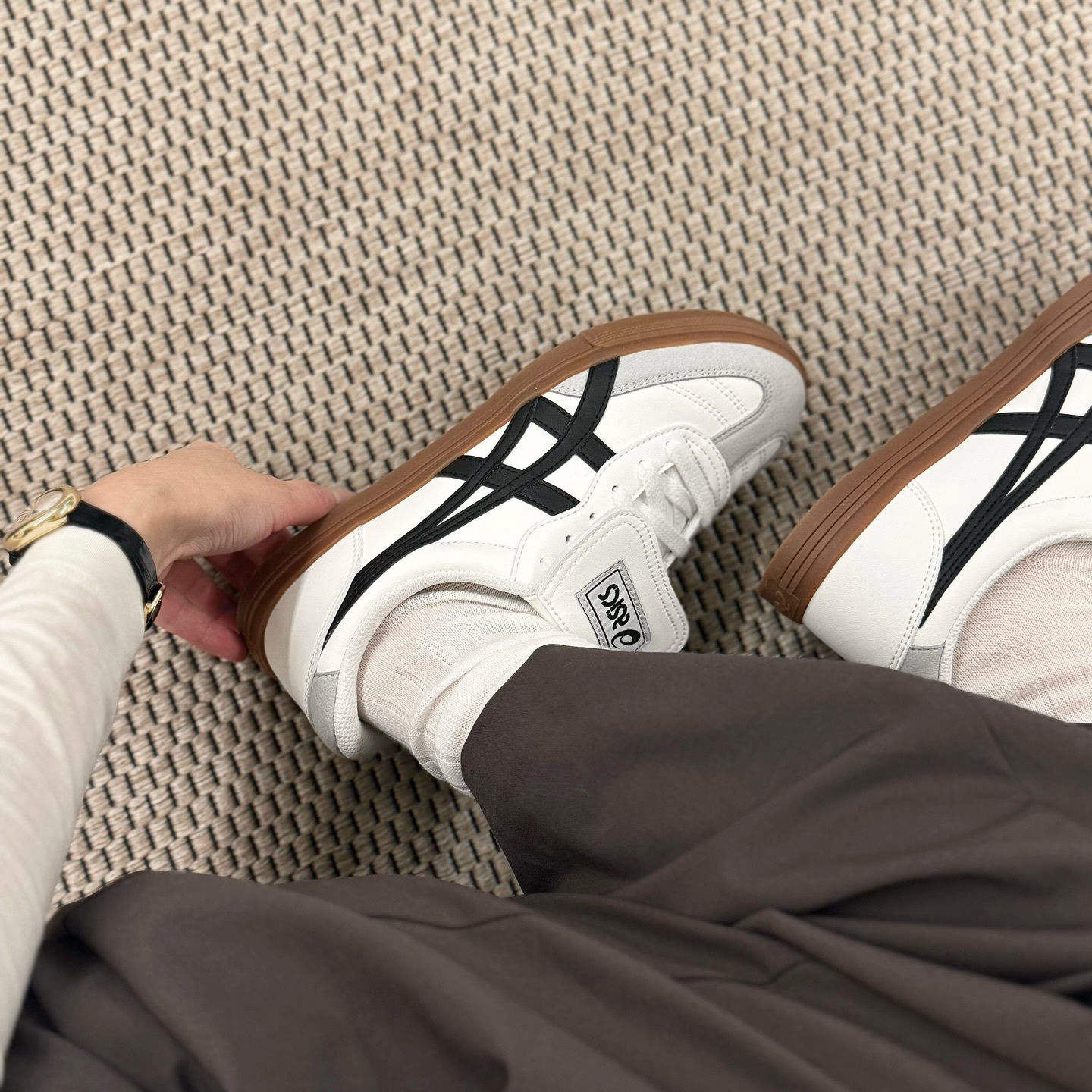 Asics Aaron 2.0 焦糖奶油 奶油白 翻蓋鞋舌 長鞋舌 男女 復古鞋 1203A720-100