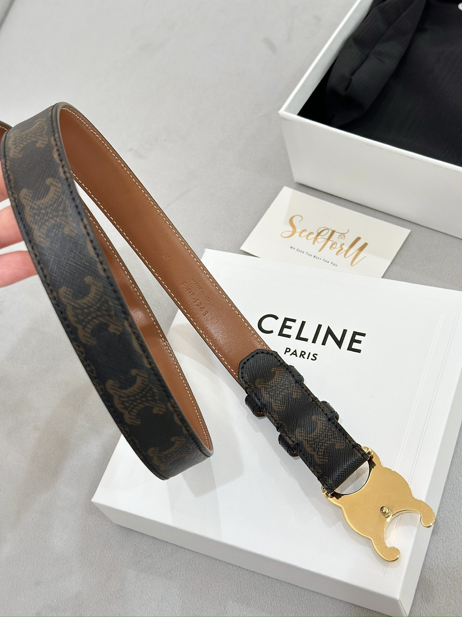 CELINE Medium Triomphe Belt