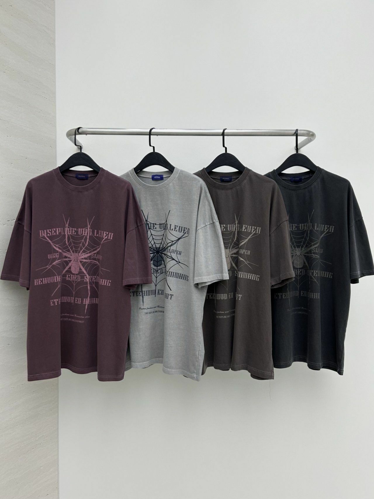 洗水英文字圖案短袖Tee Hestory-071T