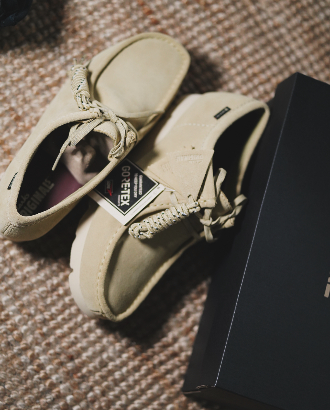 現貨| Clarks Originals Wallabee  Gore-Tex  Maple Suede