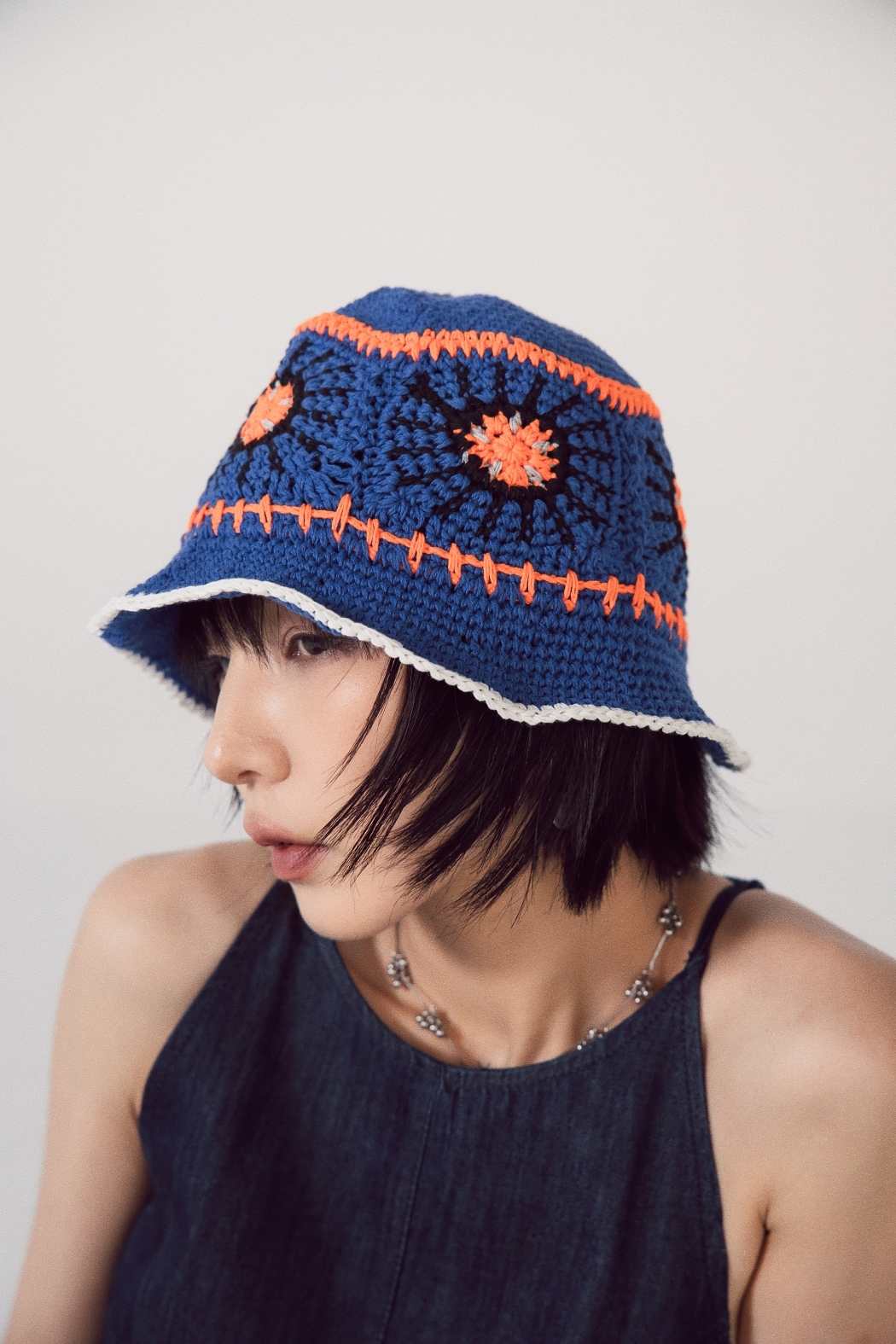 毛線圖騰漁夫帽-藍