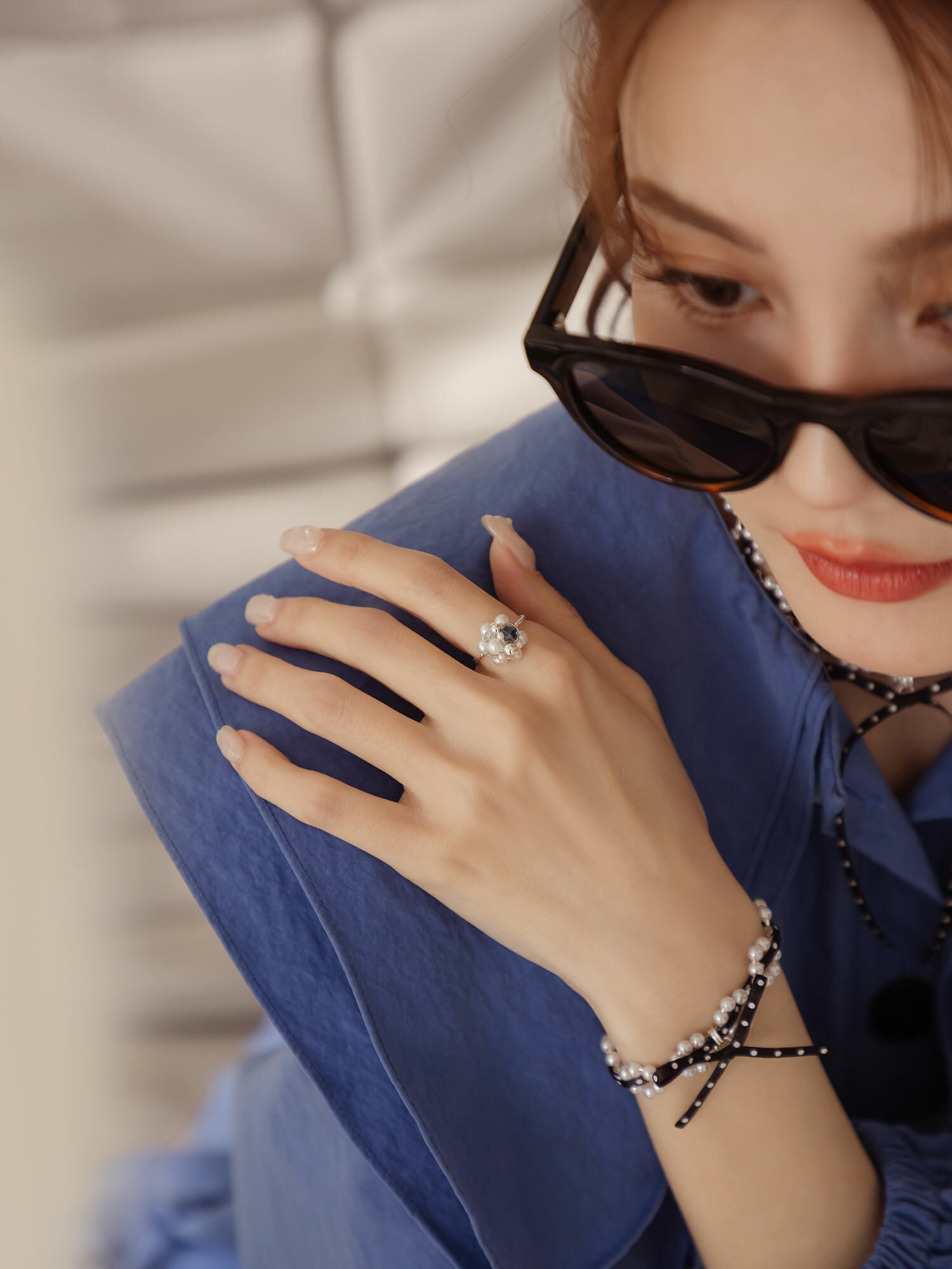 屬貓的莉莉。MUCHAT手作水晶珍珠銀色戒指