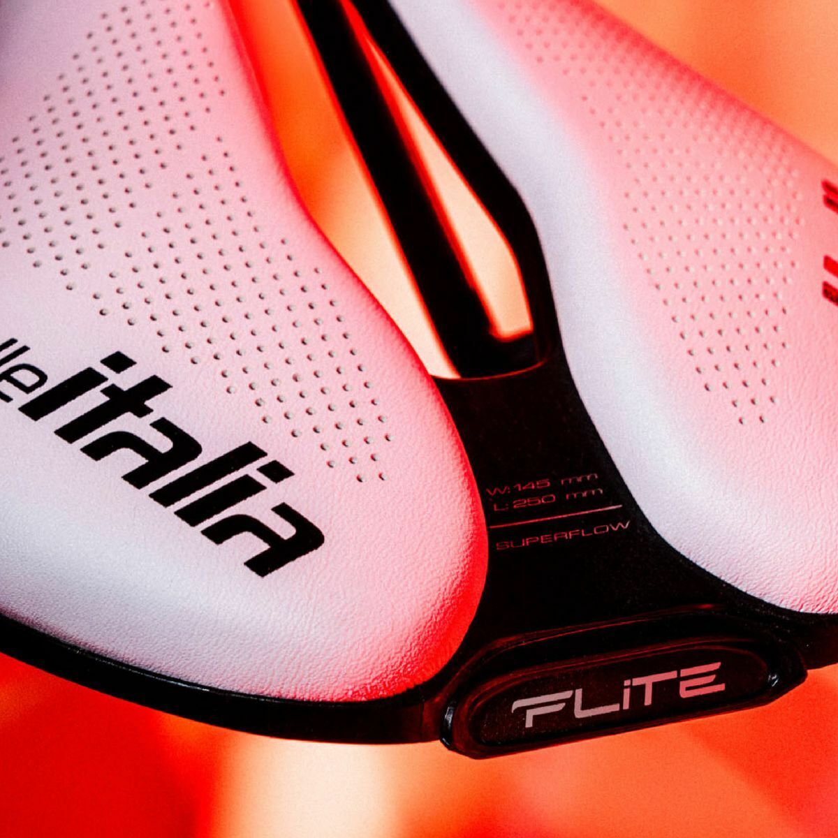 Selle Italia Flite Boost Kit Carbonio Superflow Saddle White Edition