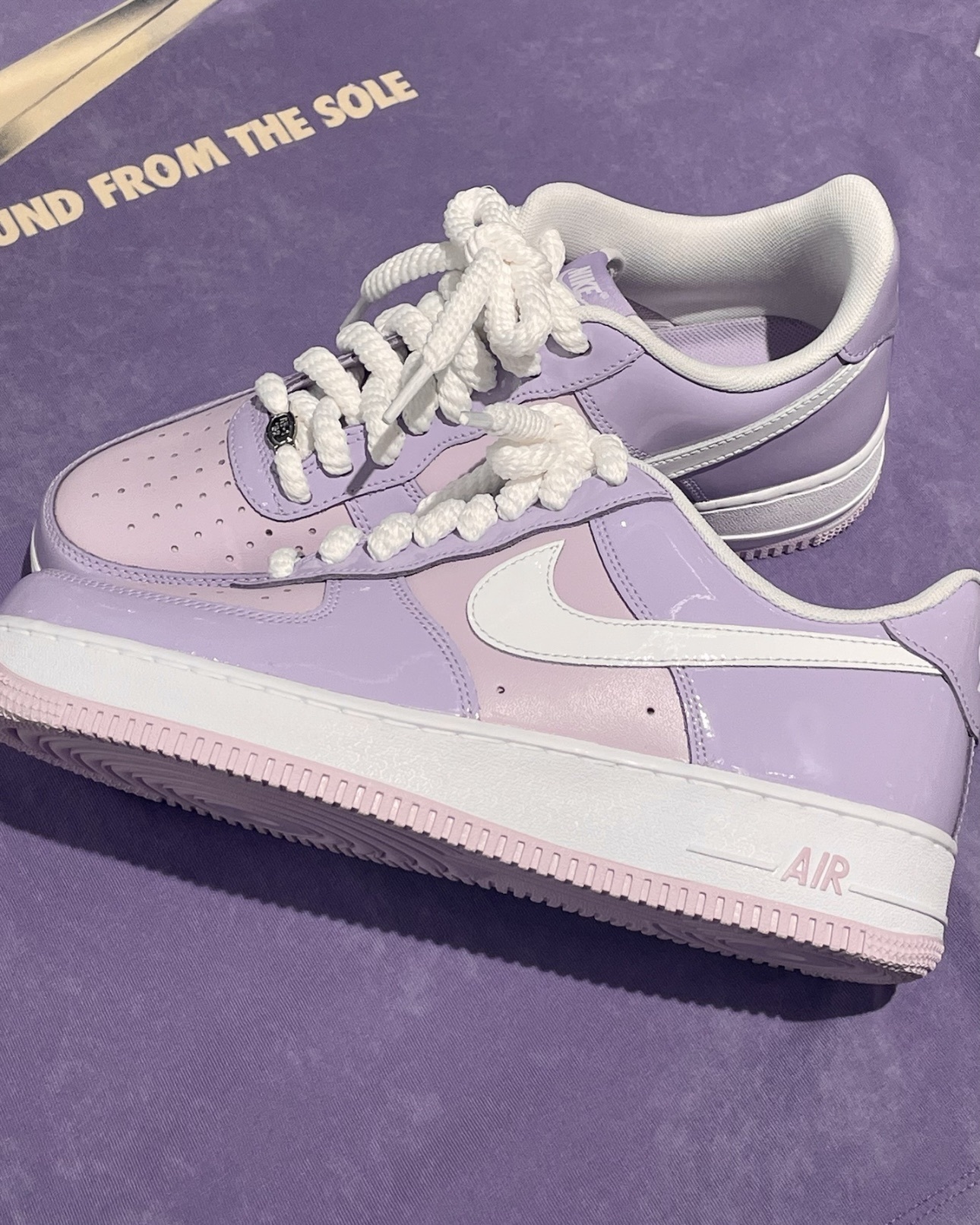 男女鞋 NIKE AIR FORCE 1 AF1 “Hydrangeas” 淡粉紫 漆皮 復活節 麻繩鞋帶 鐵牌 低筒 休閒鞋【HV9405-500】