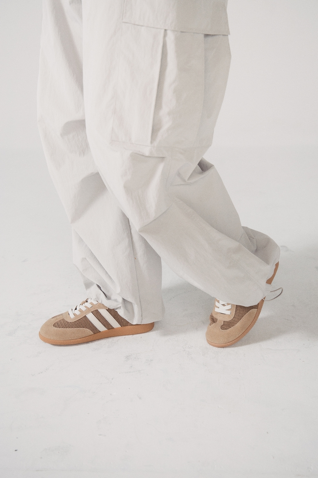 【穿拍樣品】拼接運動鞋-卡其