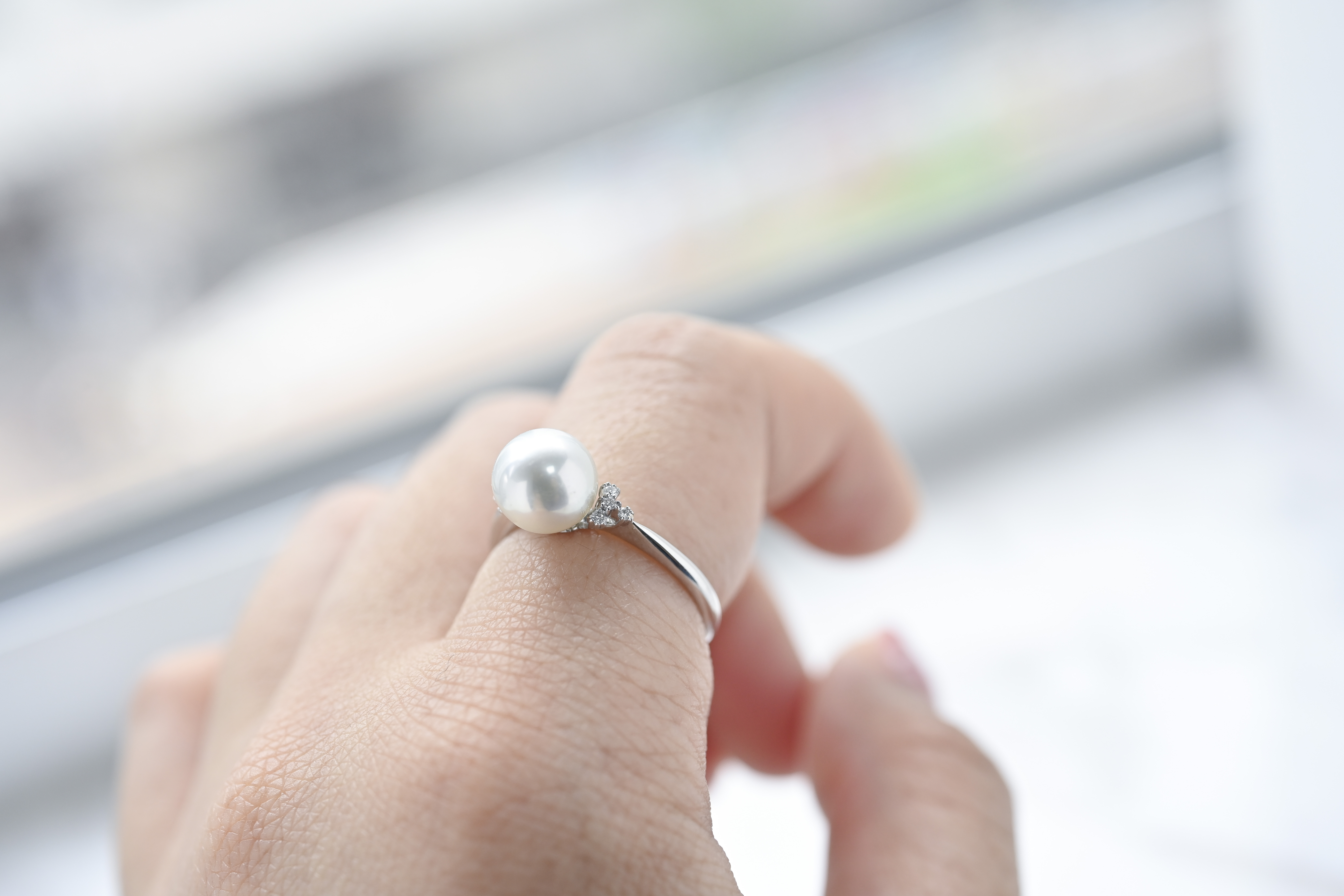 18K Silver Pearl Diamond Ring