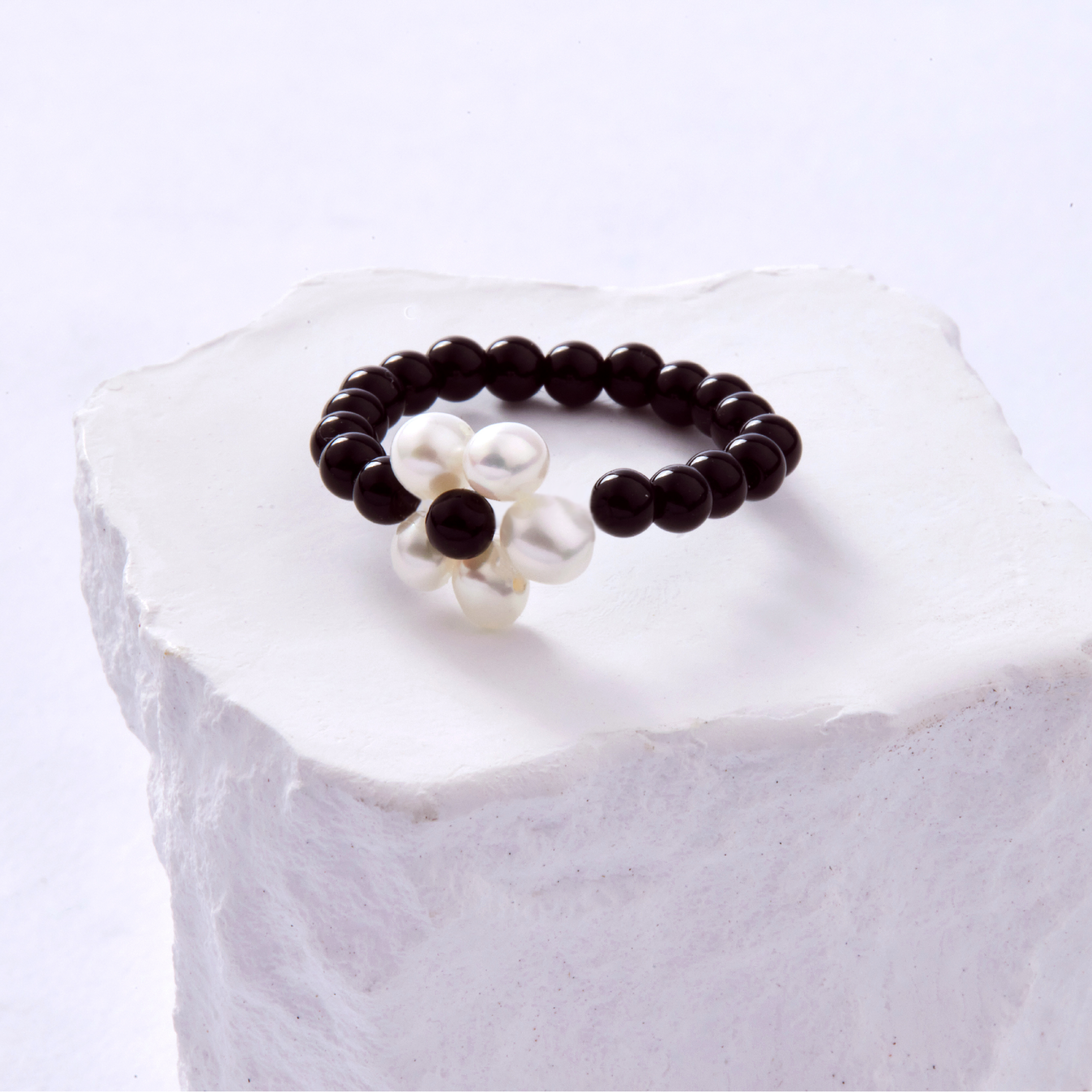 R1031  | 純銀黑瑪瑙小花戒指