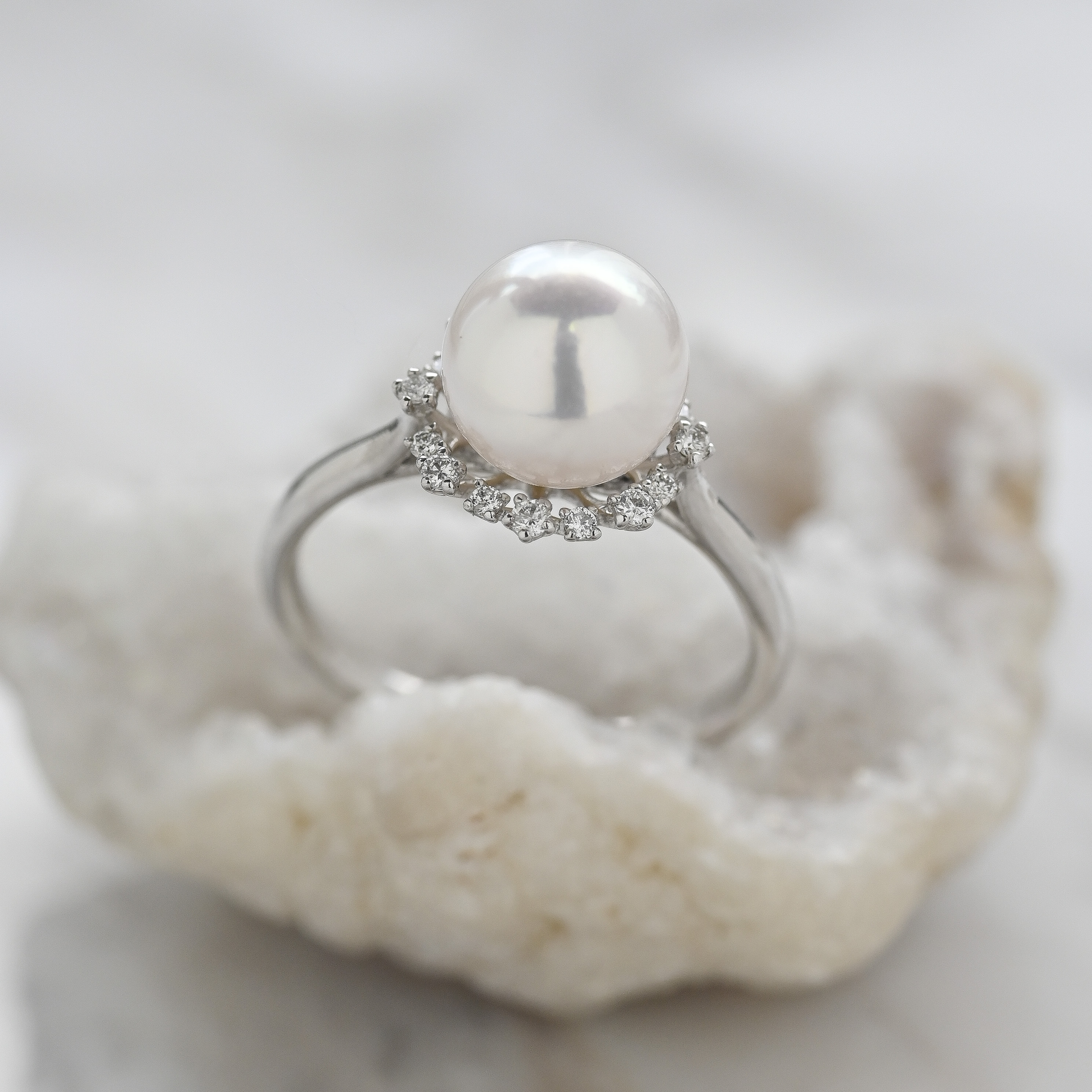 18K Akoya Pearl Diamond Ring