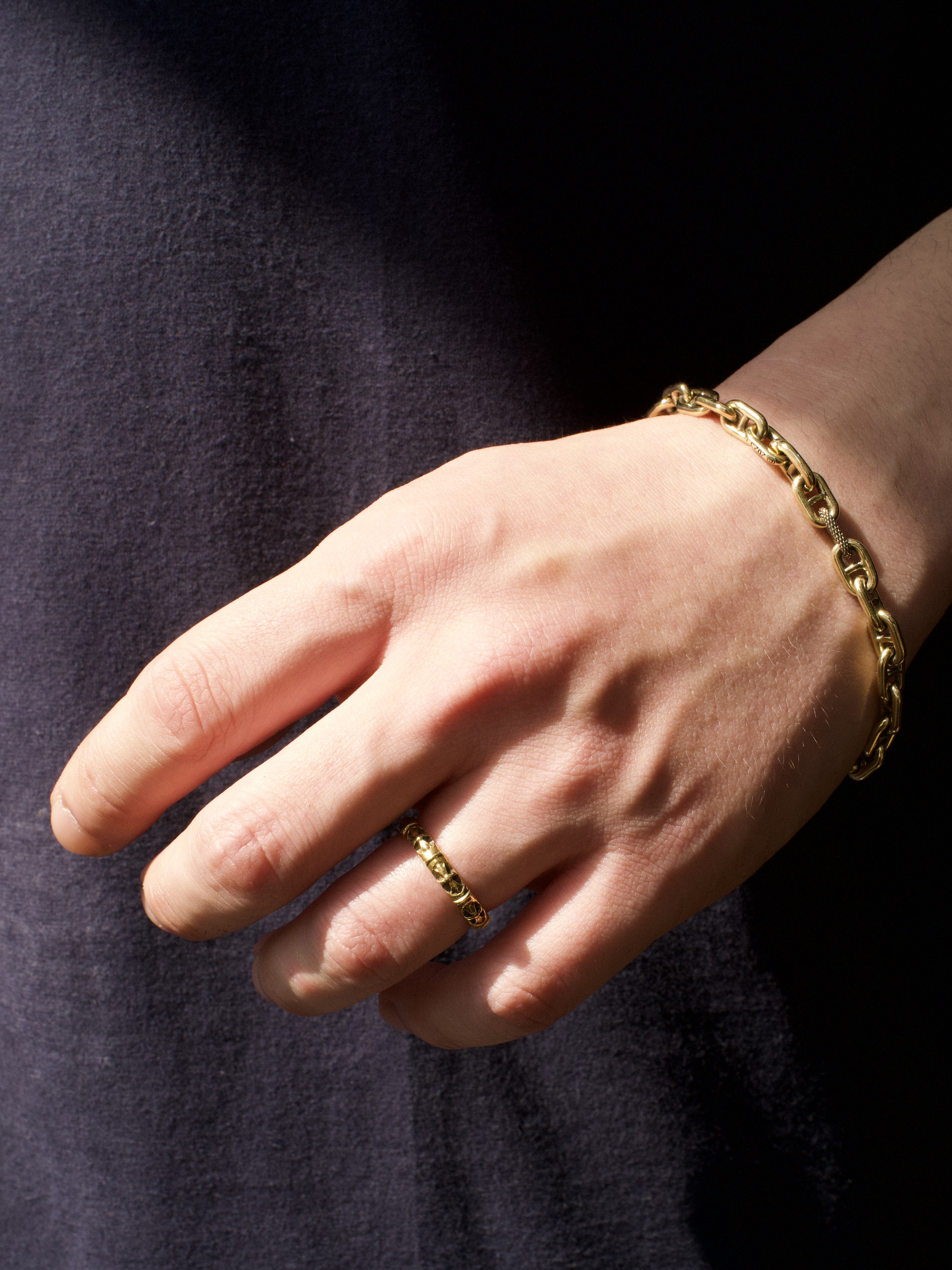 18k Yg small cross ring( one off)