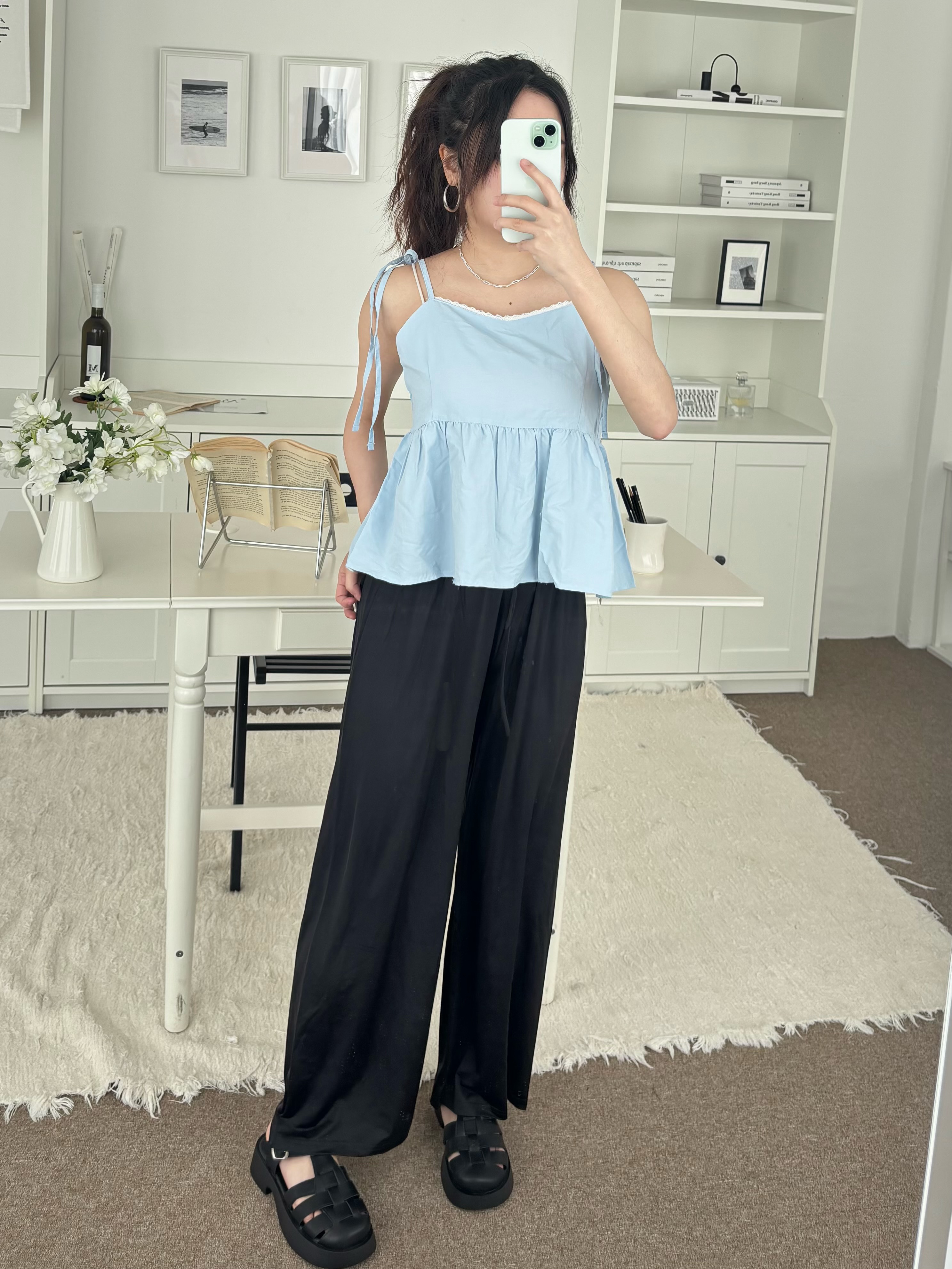 |現貨|🇰🇷綁帶小蕾絲無彈性背心(3色)