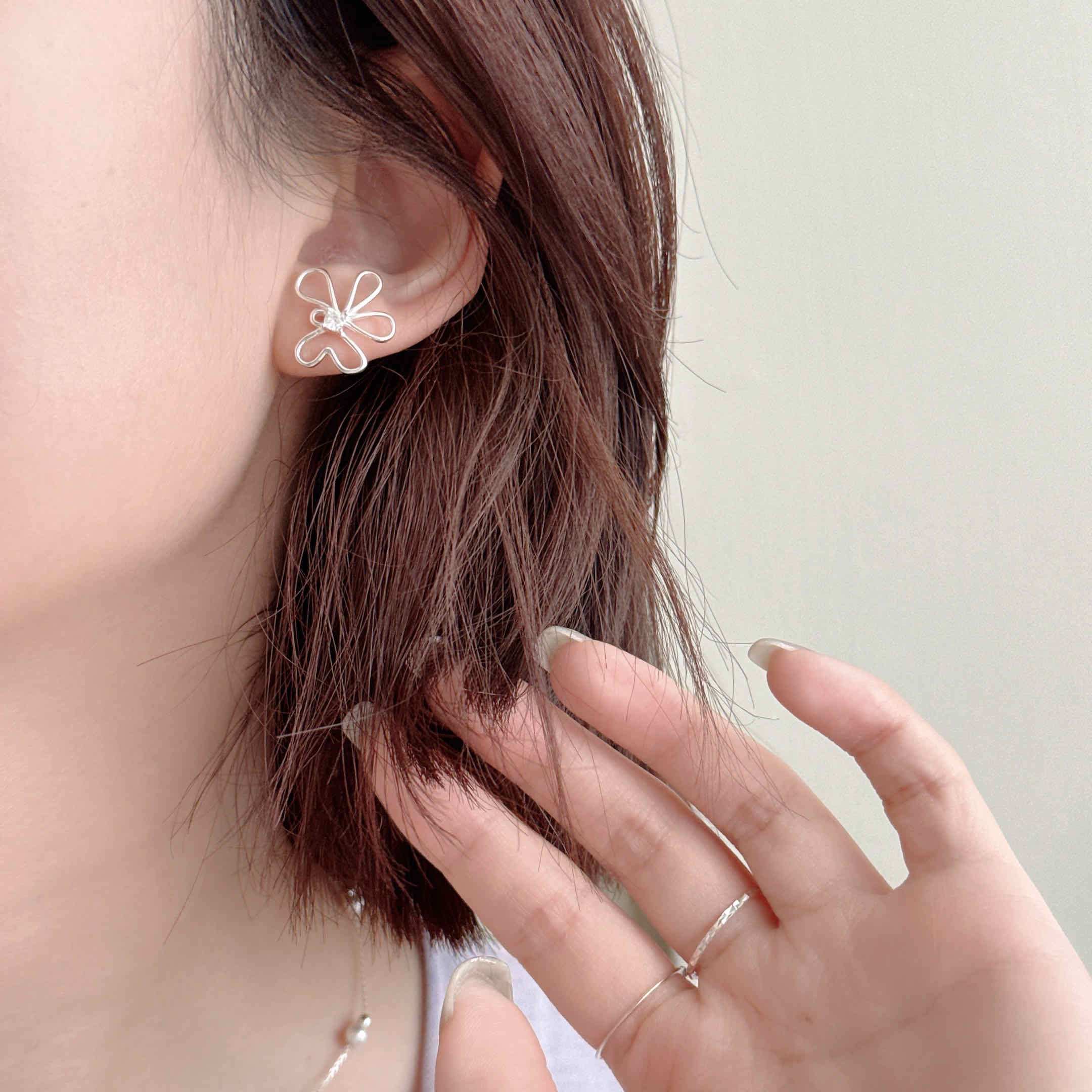 🇰🇷925 silver 不規則線條大花花耳環