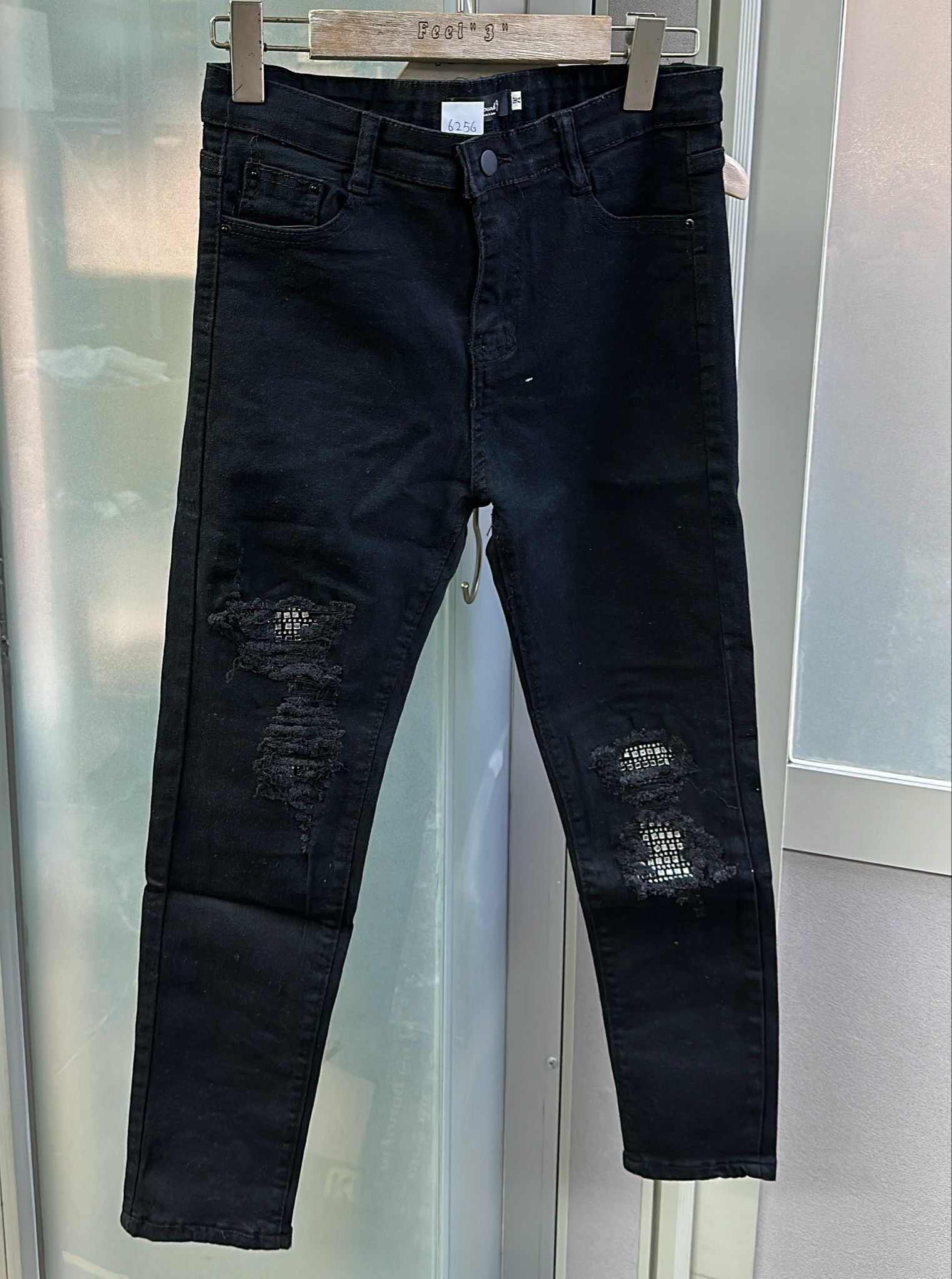 Cd6256**
