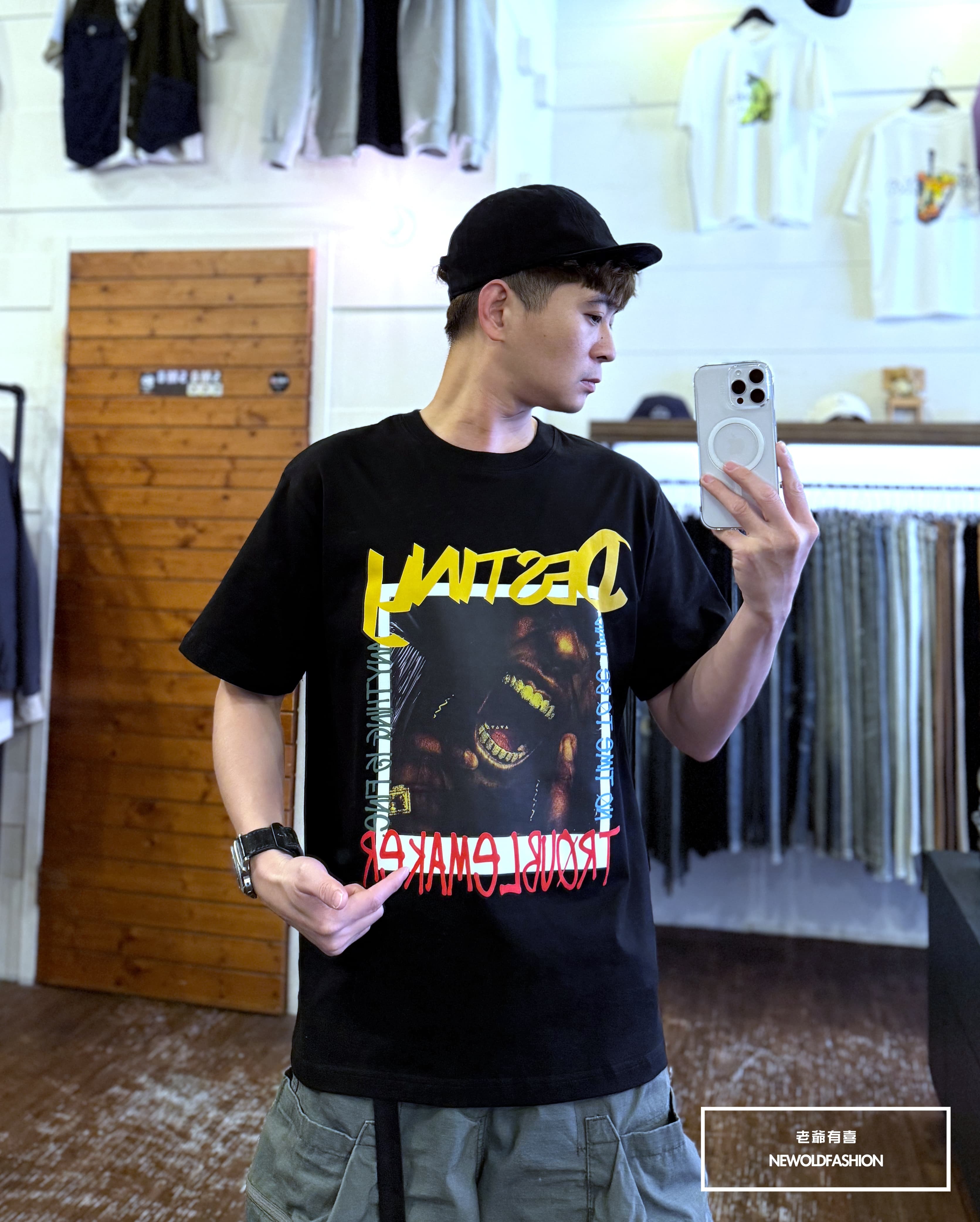 『新品上市』重磅嘻哈歌手短T(NOF25038184)-黑