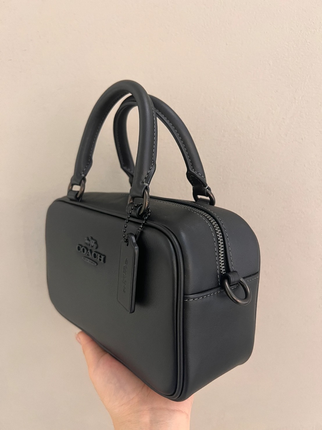 COACH SATCHEL 19 字母徽標 皮革保齡球包 CT776-JIBLK