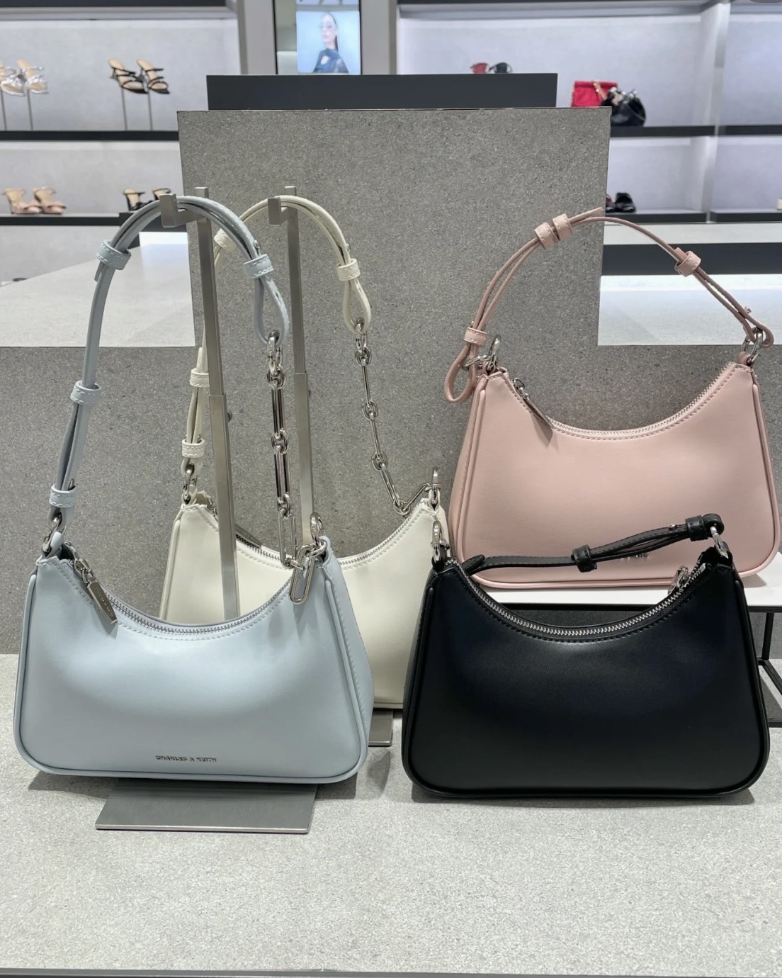 【現貨】Charles & Keith 小CK 拉鍊 鍊條 腋下包 4色