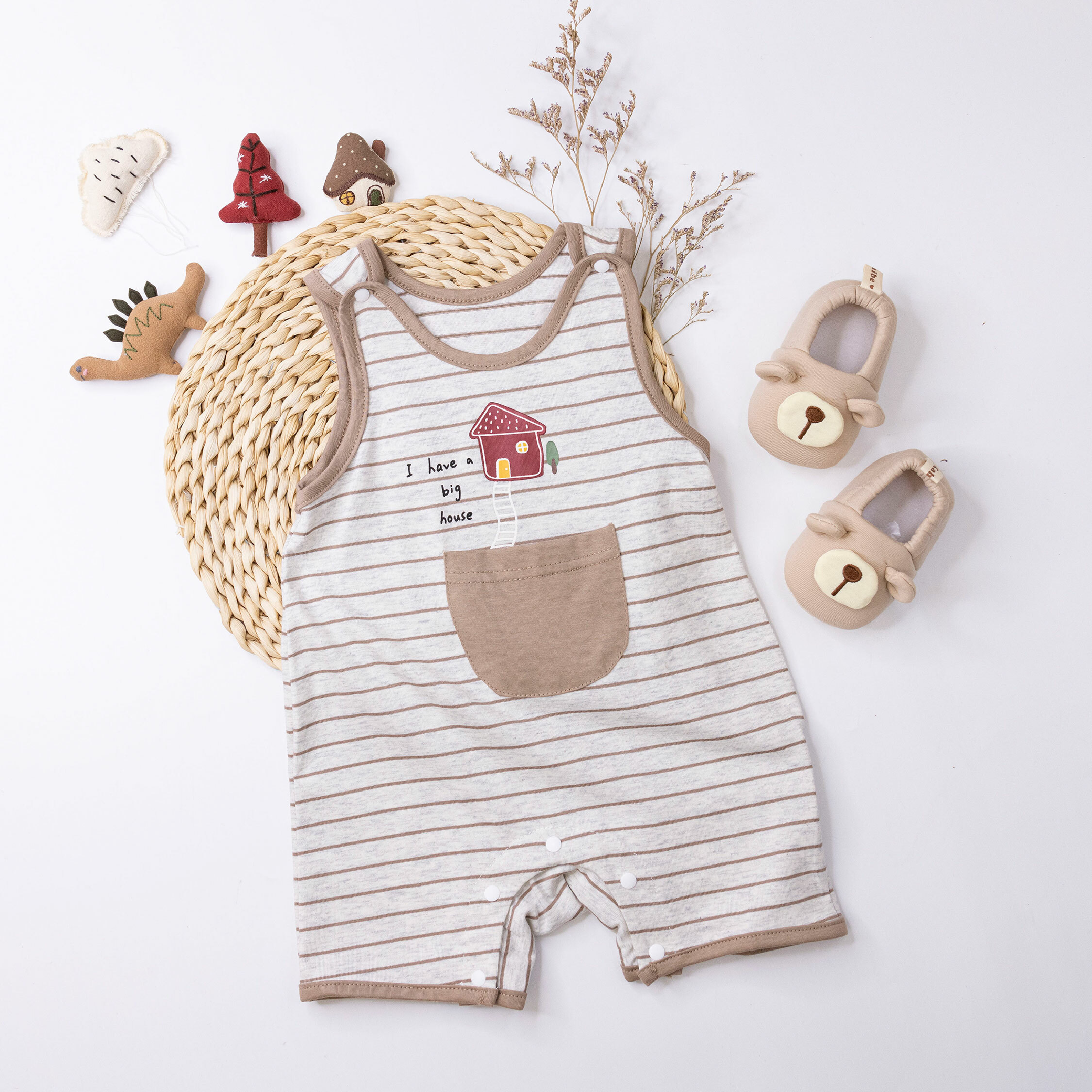 【JG0481】童趣小紅屋舒適條紋連身衣